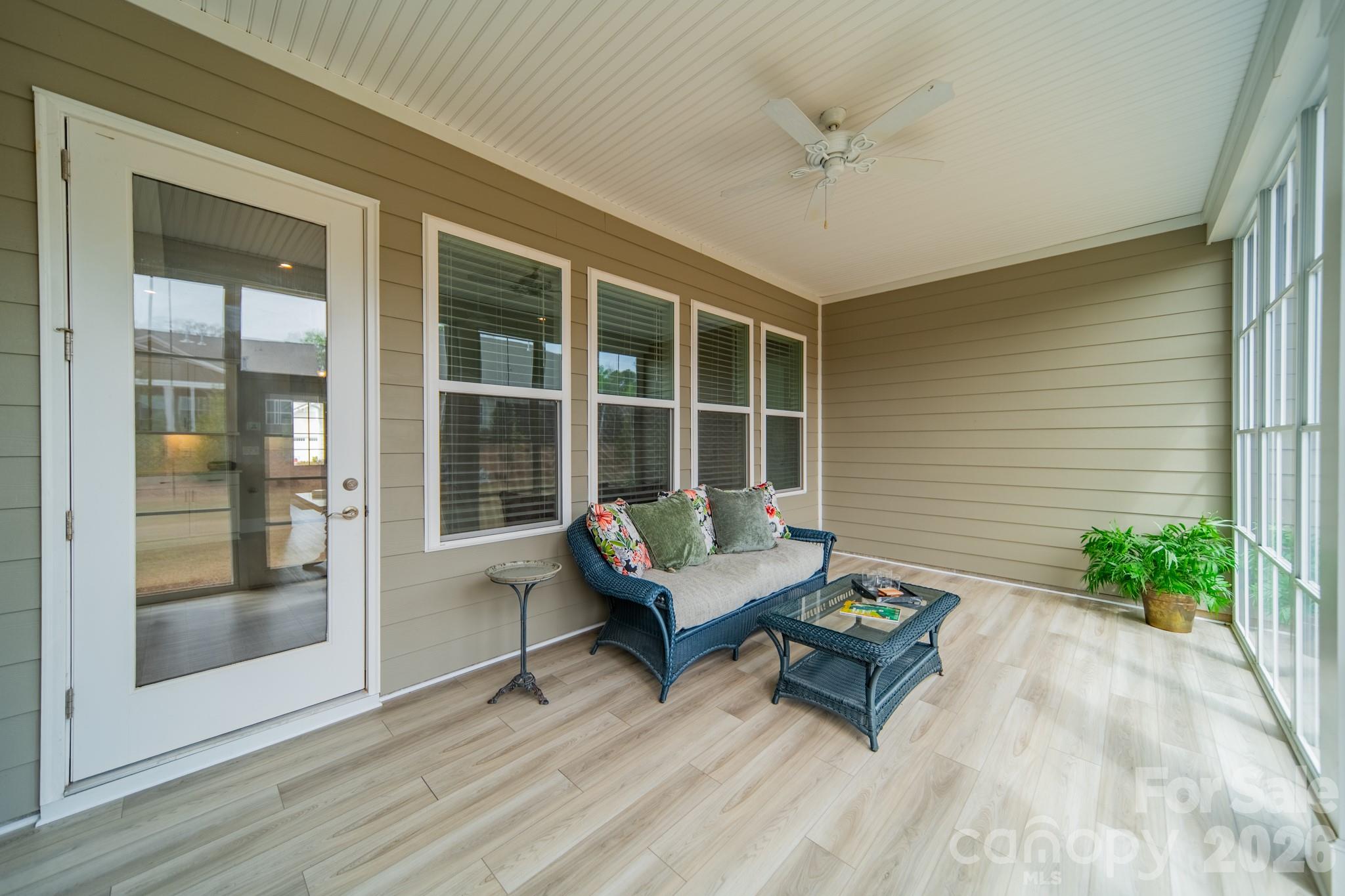 1010 Carlyle Lane