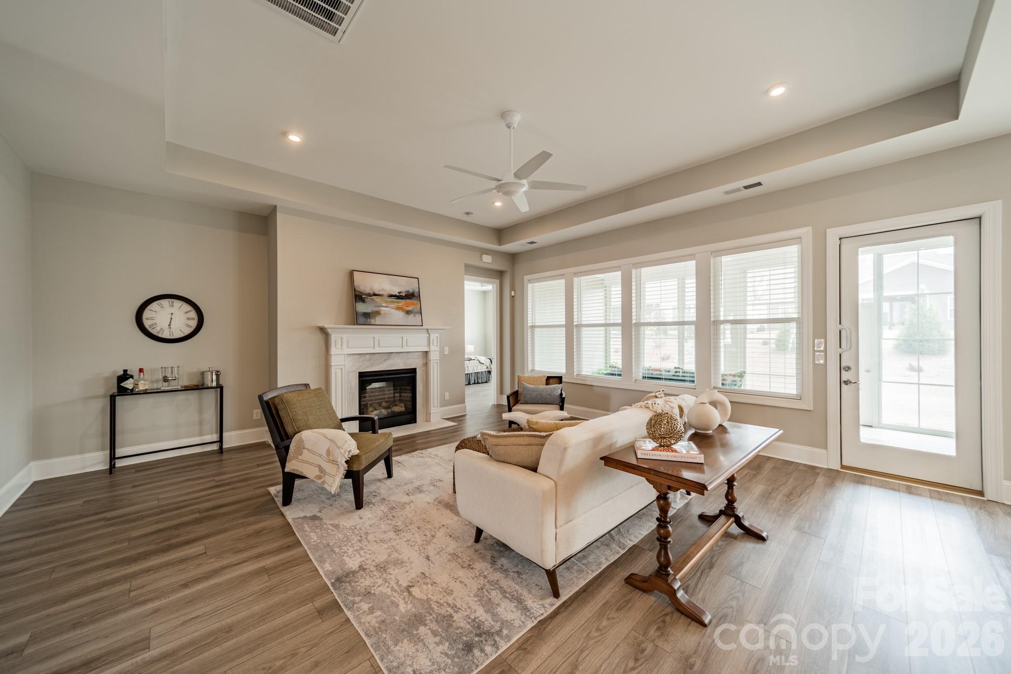 1010 Carlyle Lane