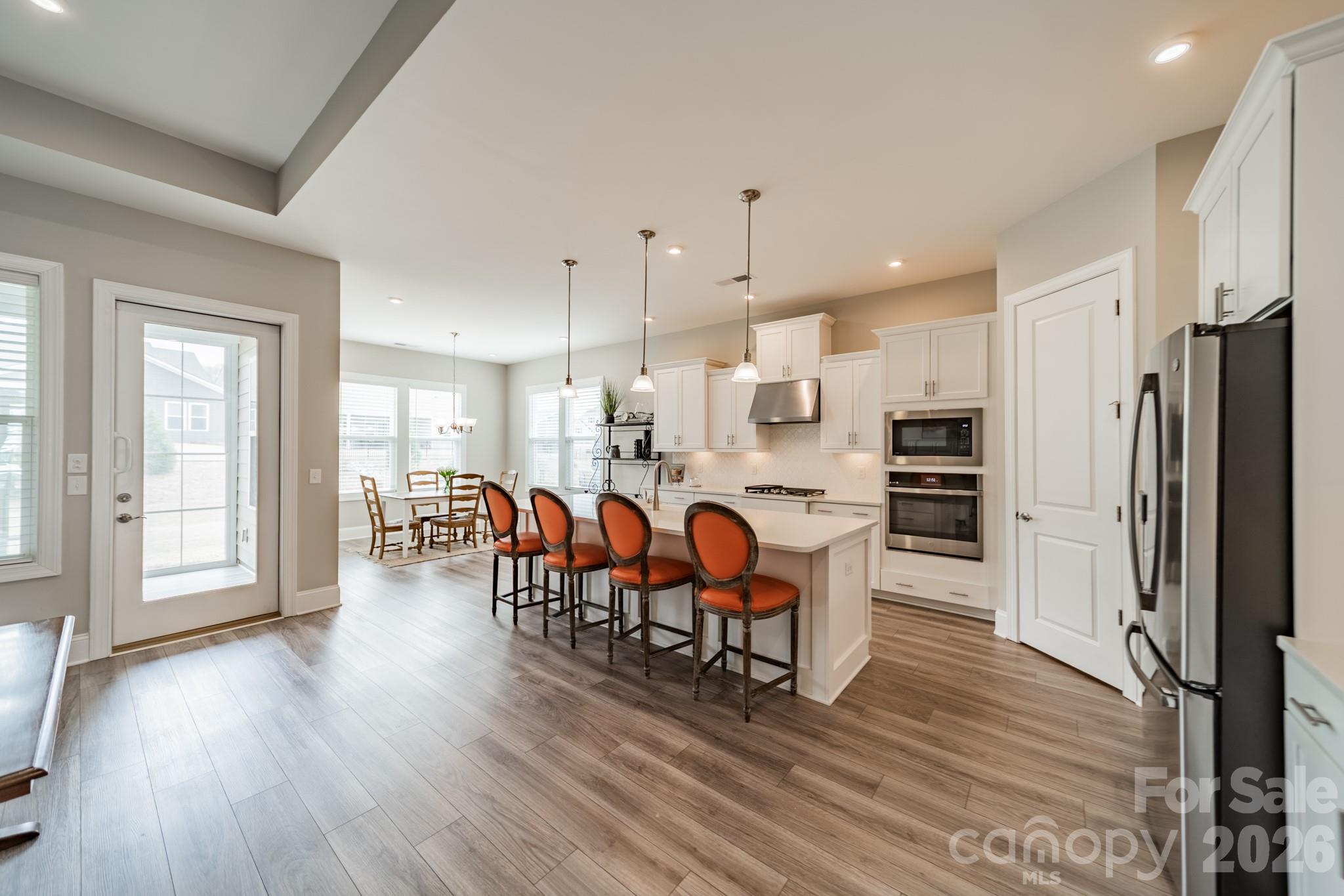 1010 Carlyle Lane