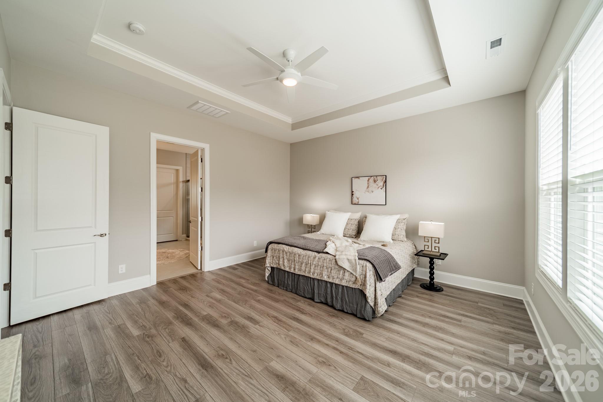 1010 Carlyle Lane