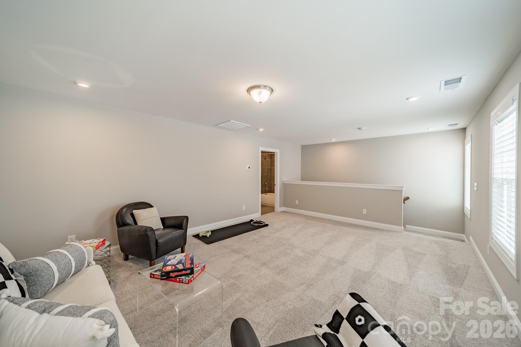 1010 Carlyle Lane