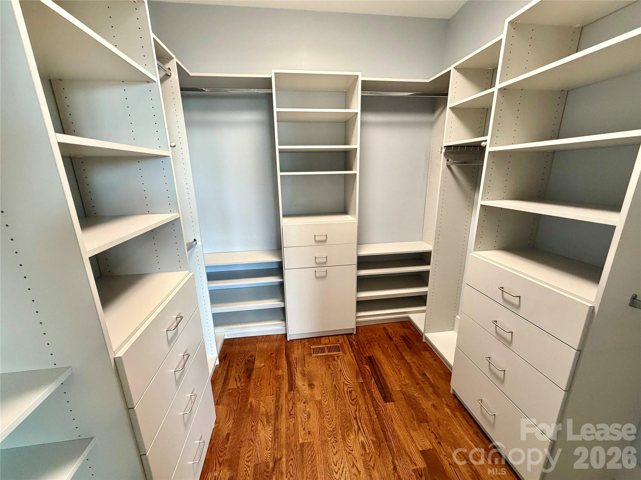 305 Mcninch Street Unit: B