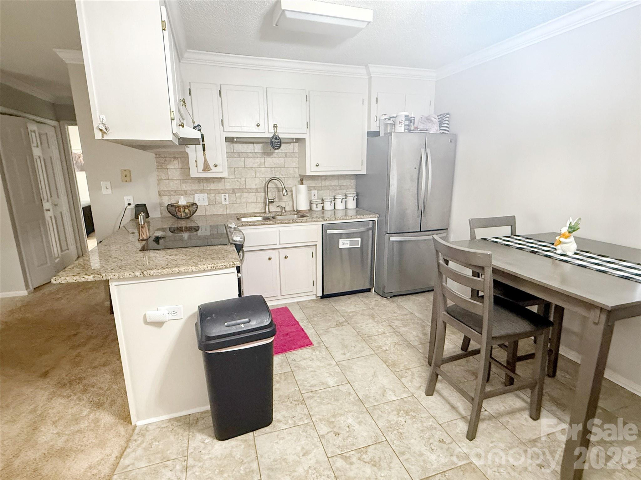 928 Lyndsey Brooke Court