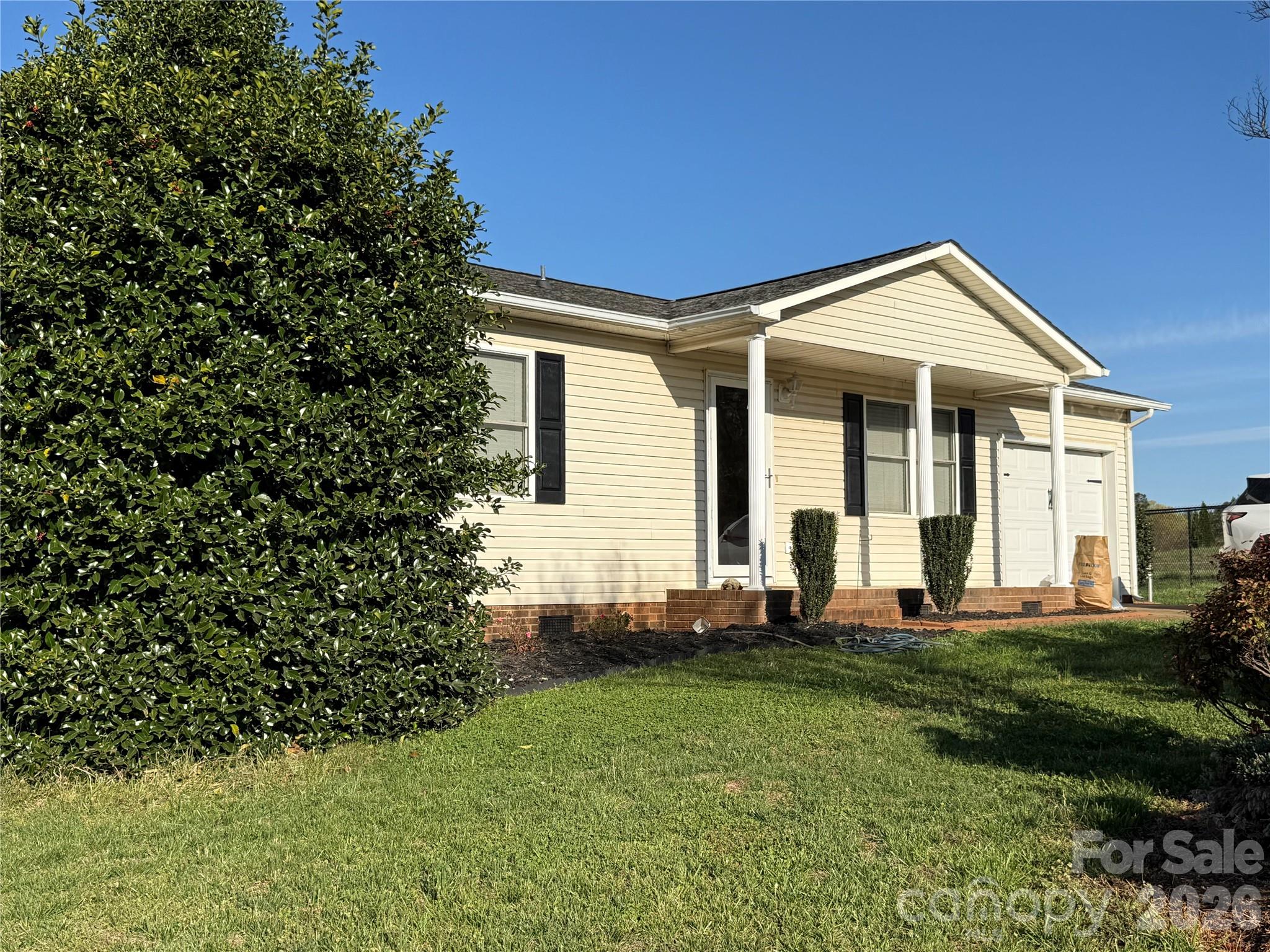 928 Lyndsey Brooke Court