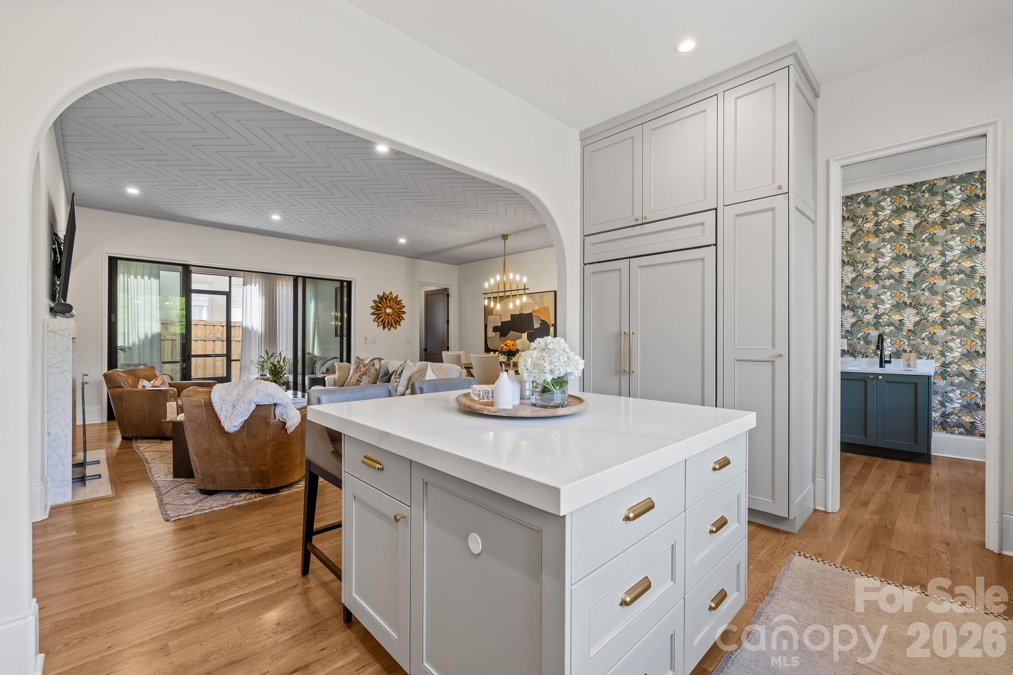 372 Hillside Avenue