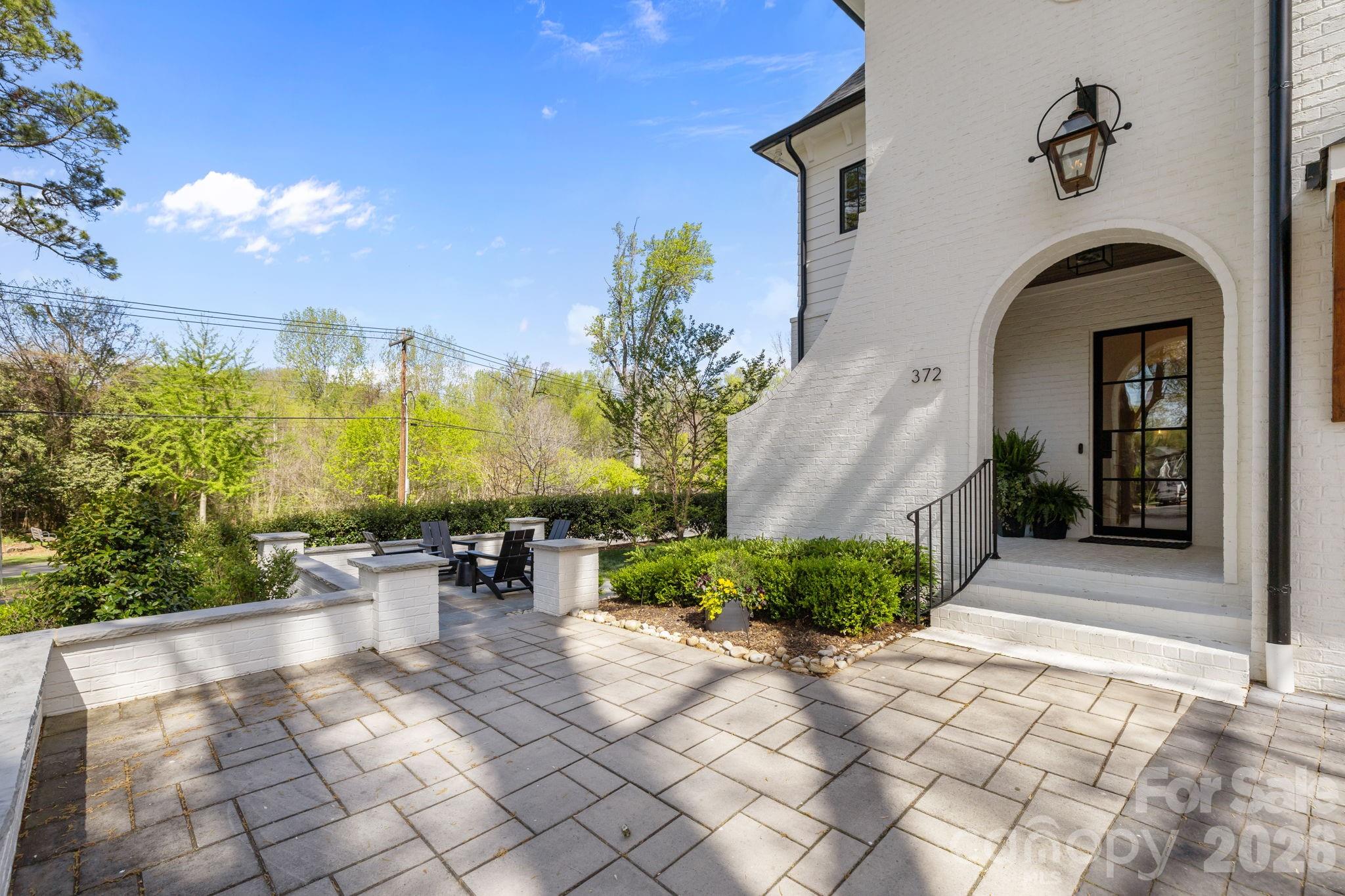 372 Hillside Avenue