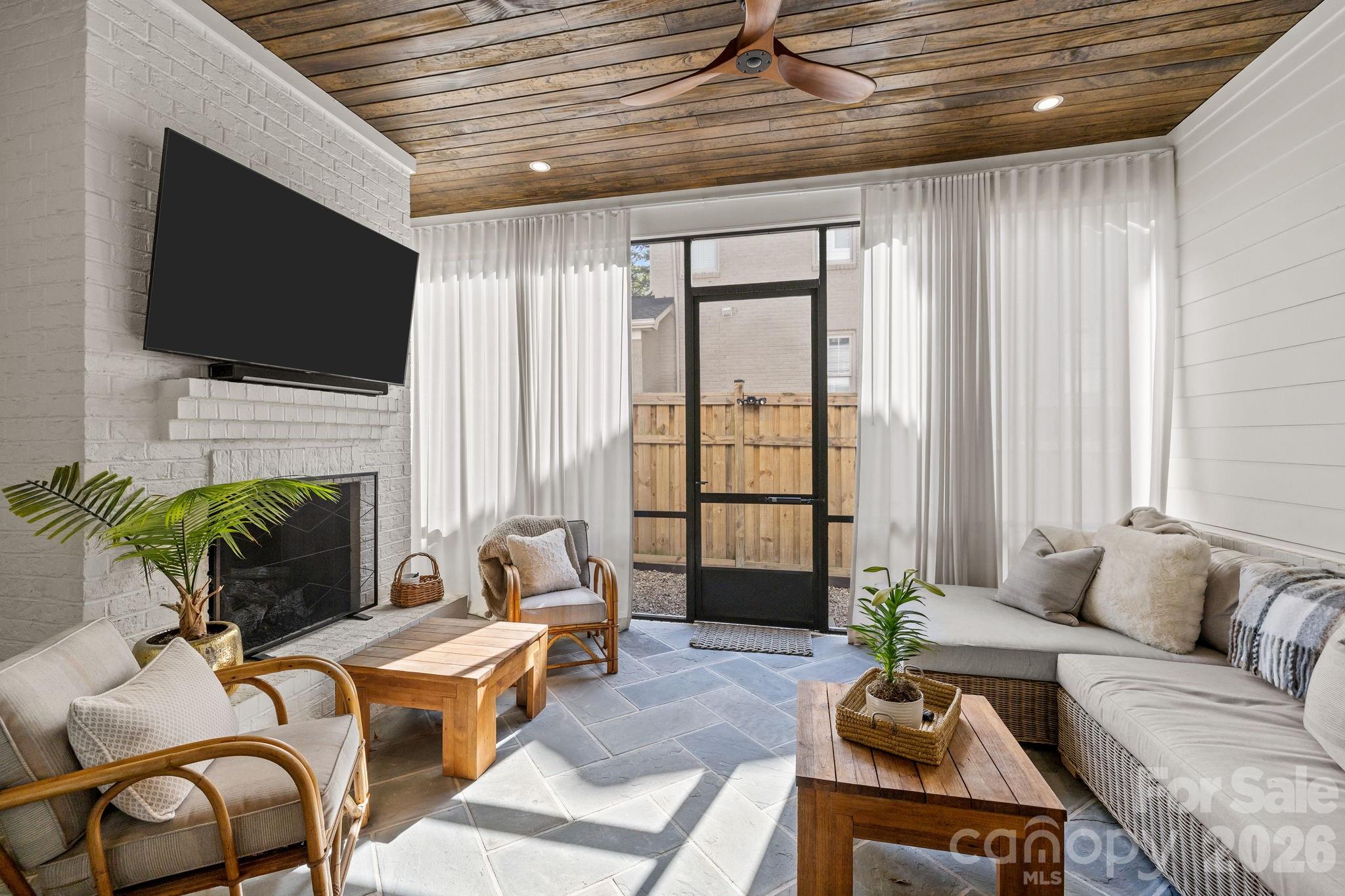 372 Hillside Avenue
