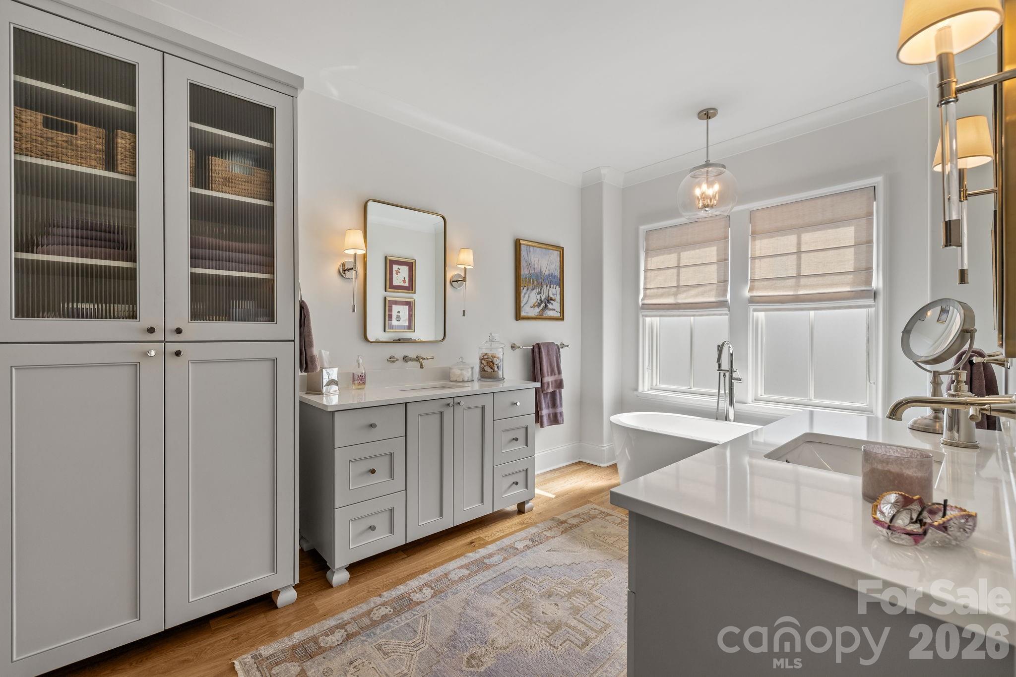 372 Hillside Avenue