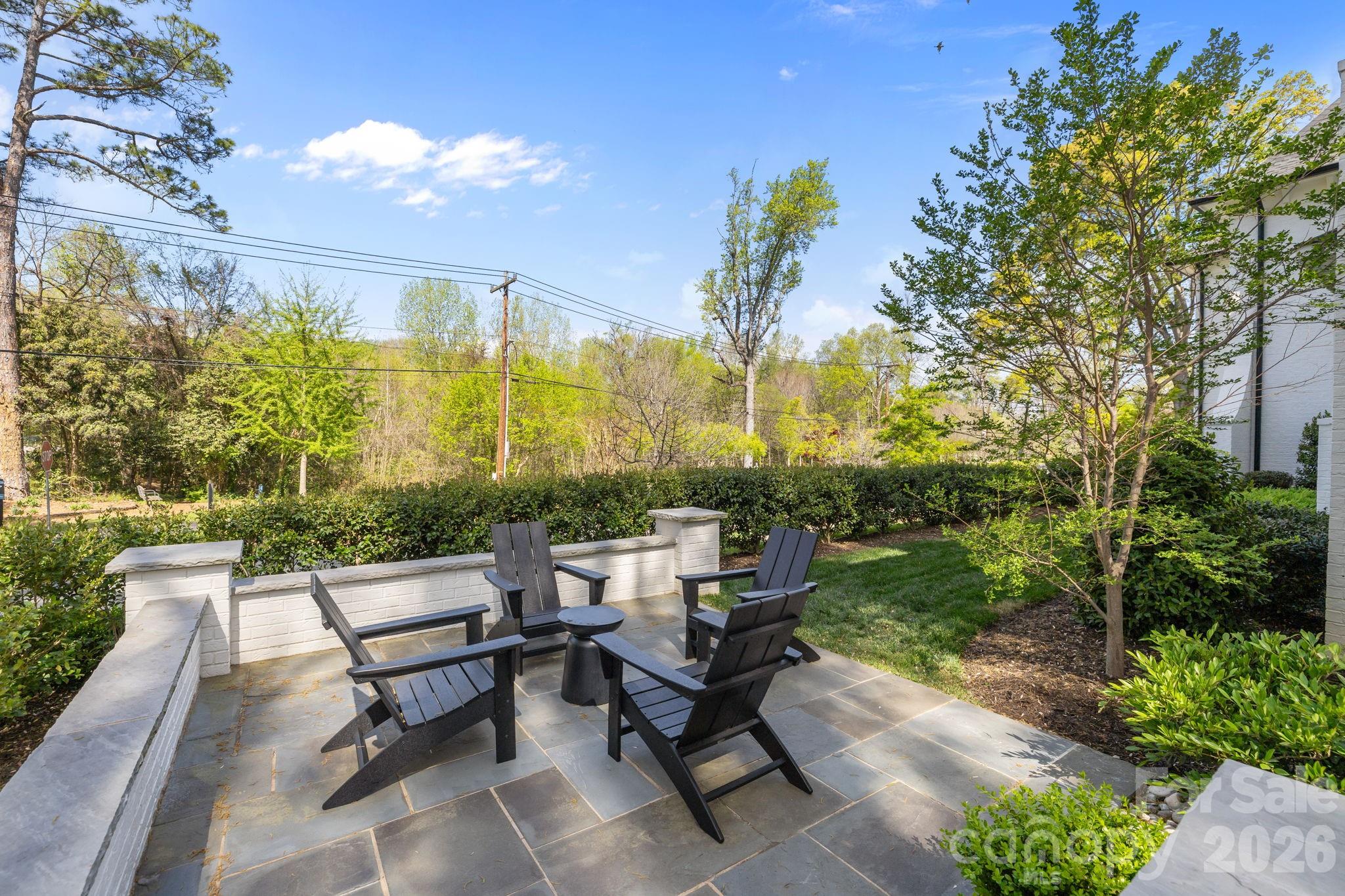 372 Hillside Avenue
