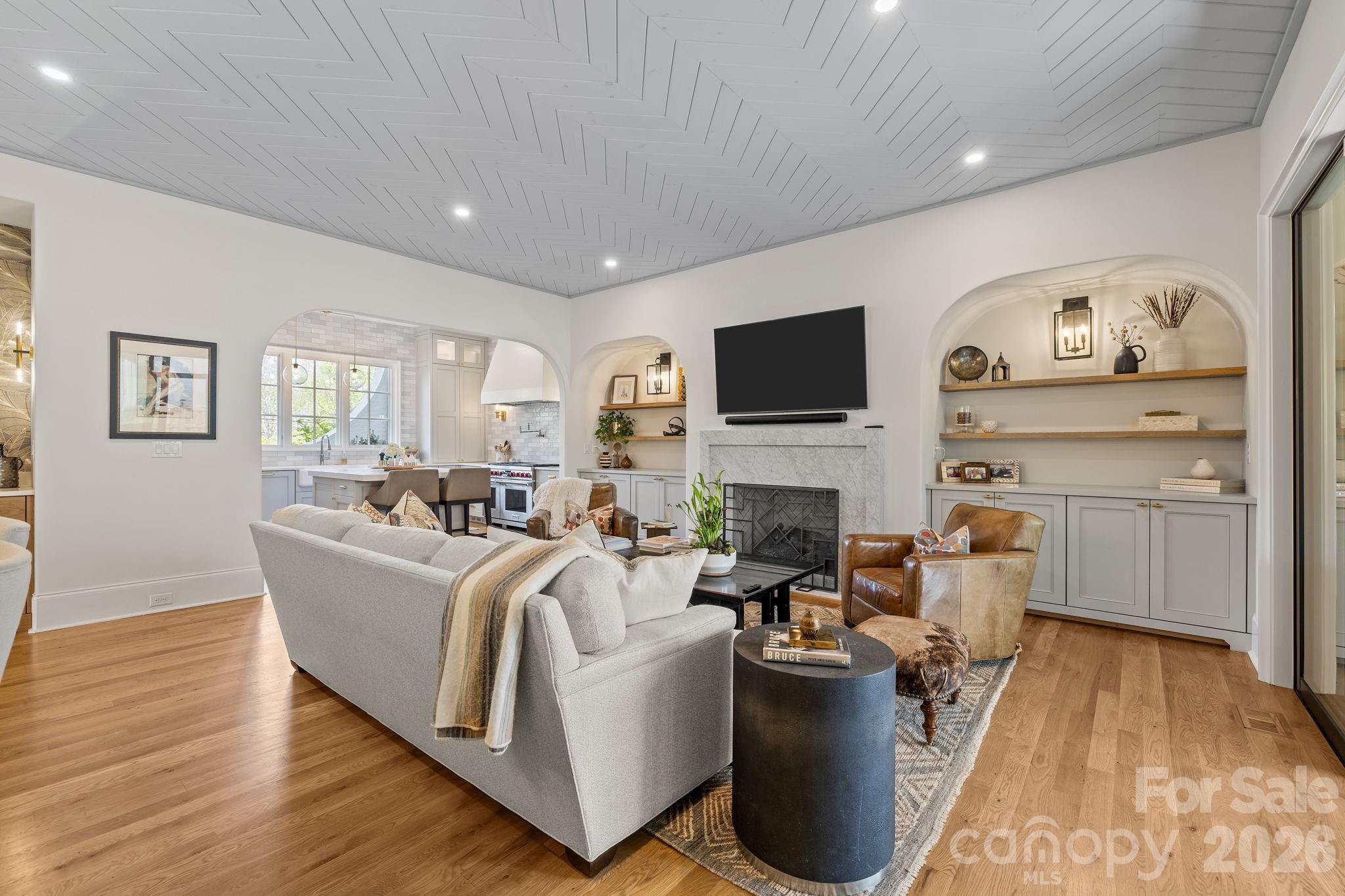 372 Hillside Avenue