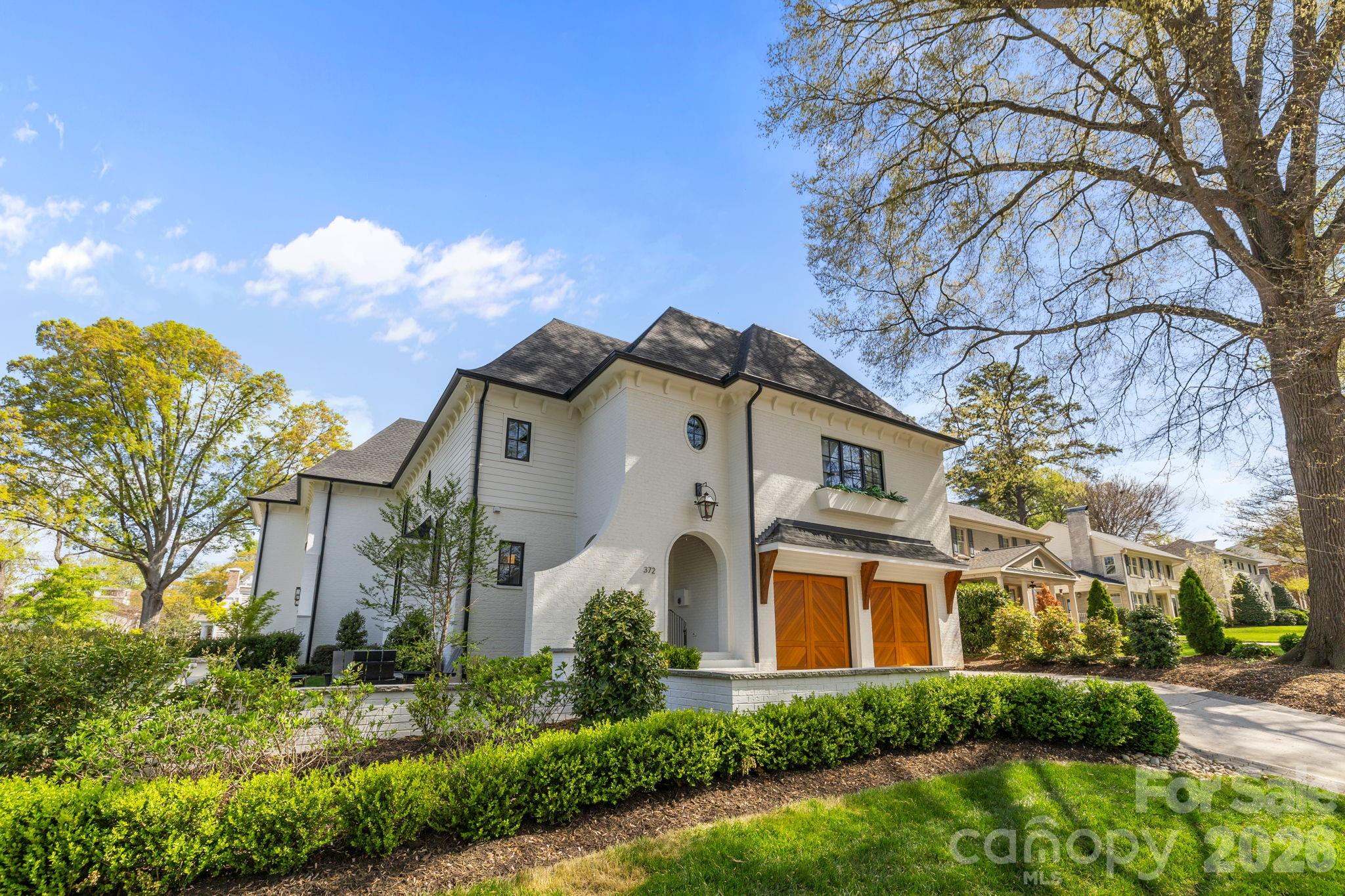 372 Hillside Avenue