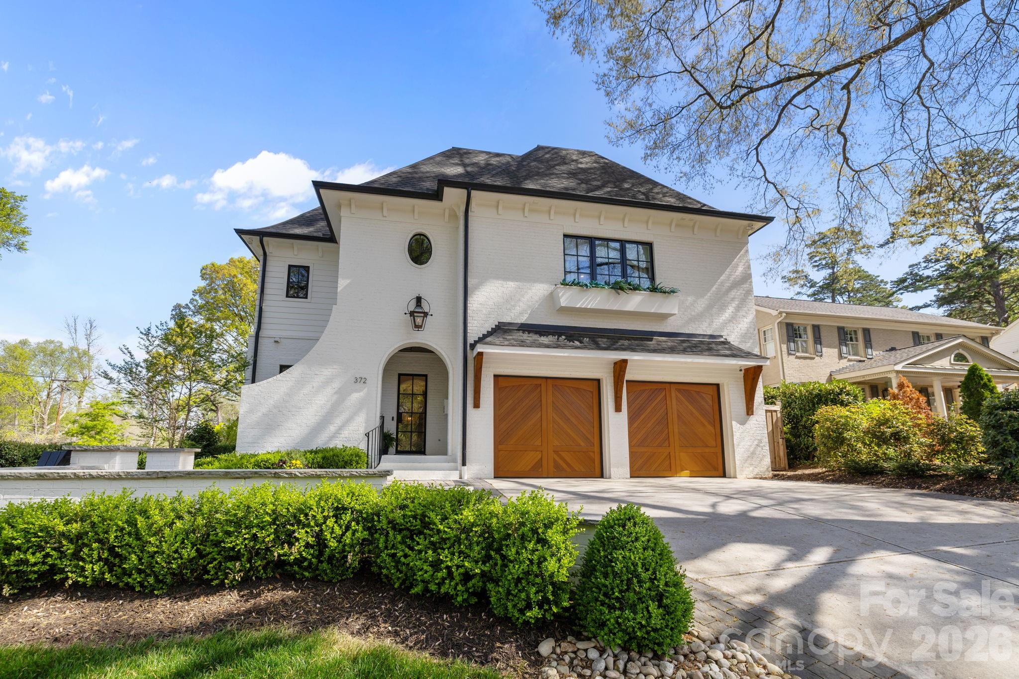 372 Hillside Avenue