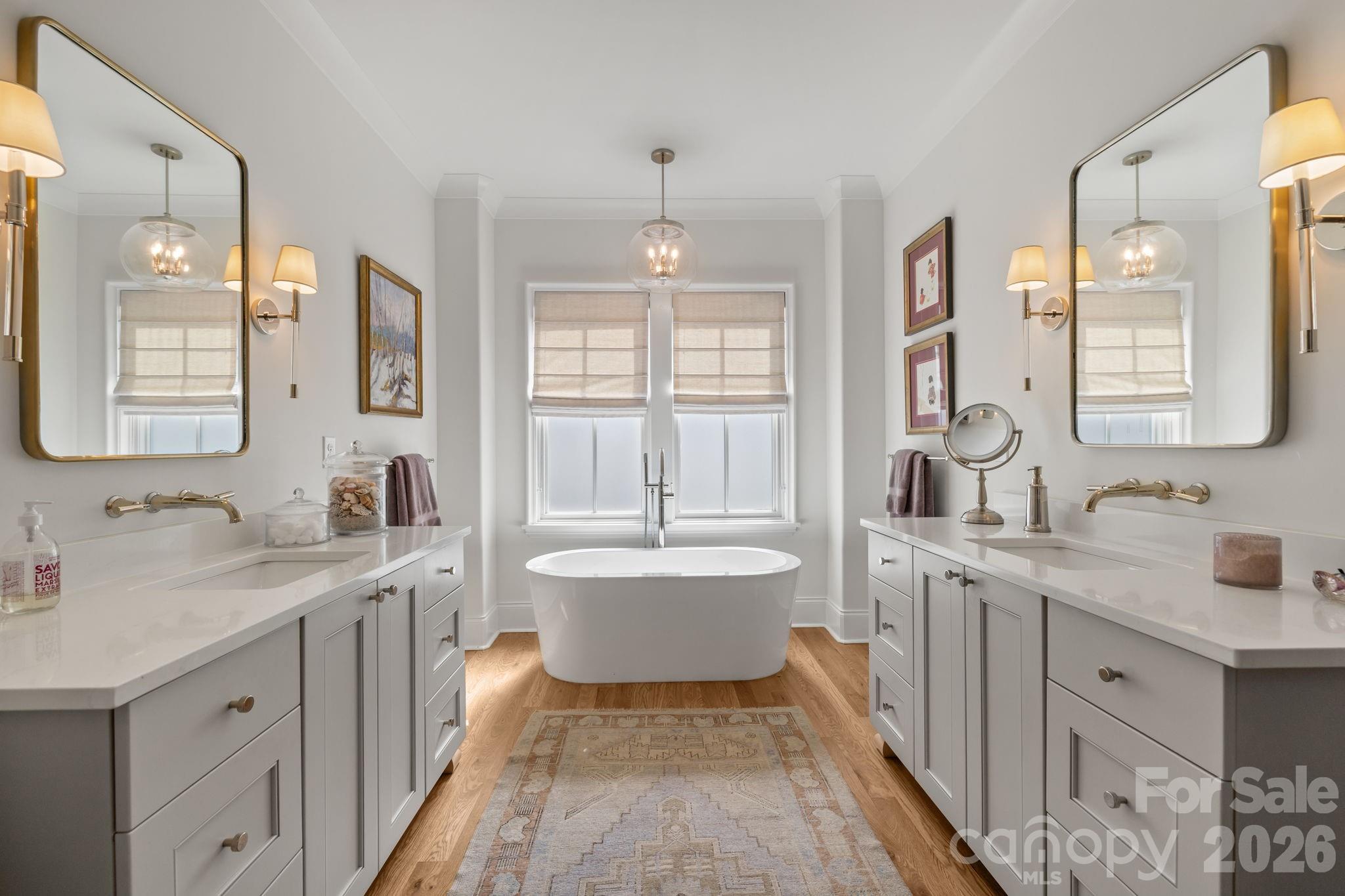 372 Hillside Avenue