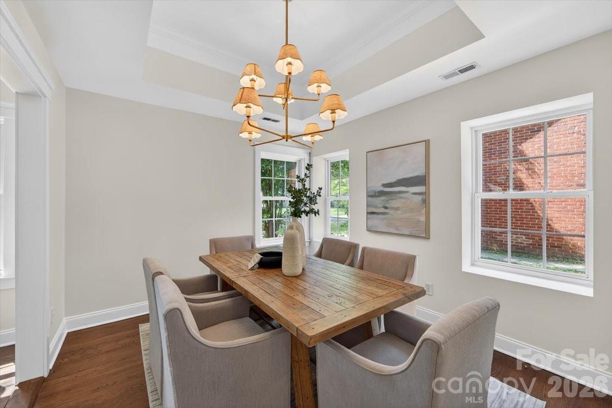 2419 Chesterfield Avenue