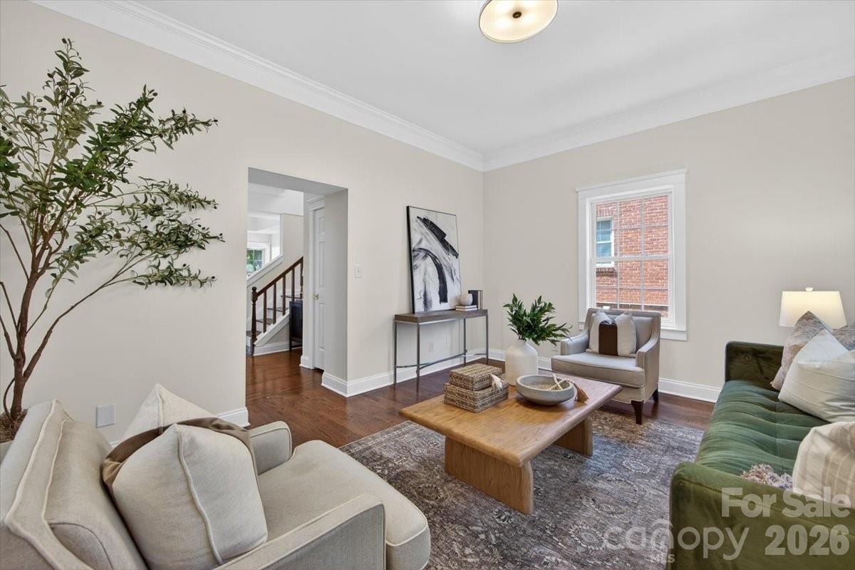 2419 Chesterfield Avenue