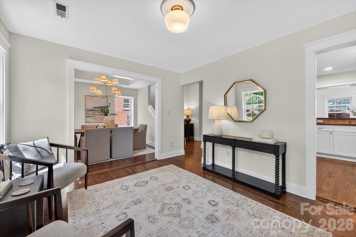 2419 Chesterfield Avenue