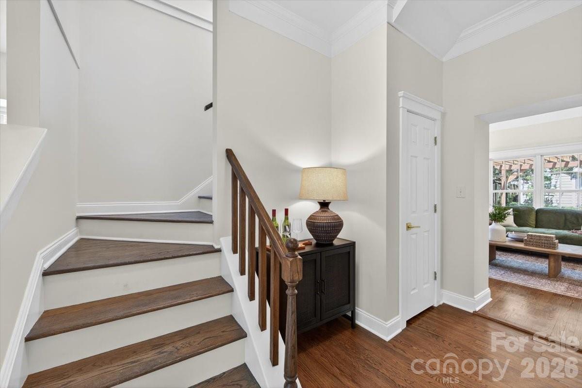 2419 Chesterfield Avenue
