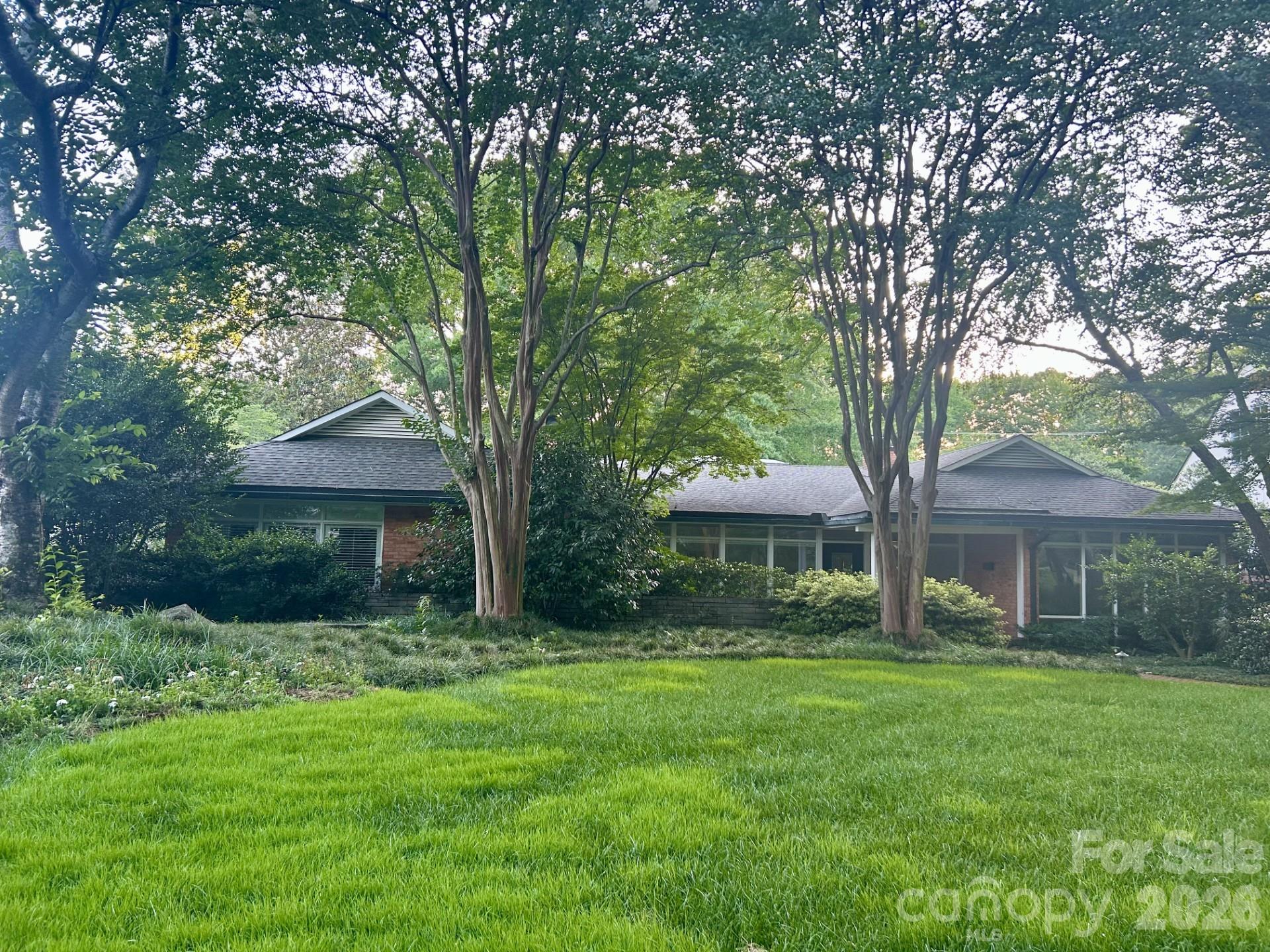 810 Colville Road