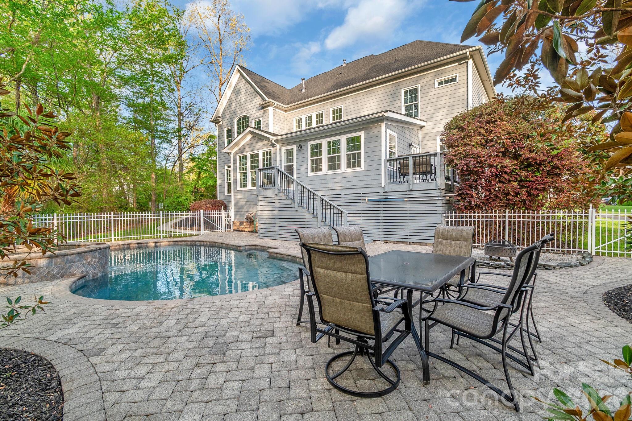 1216 Flat Heads Lane