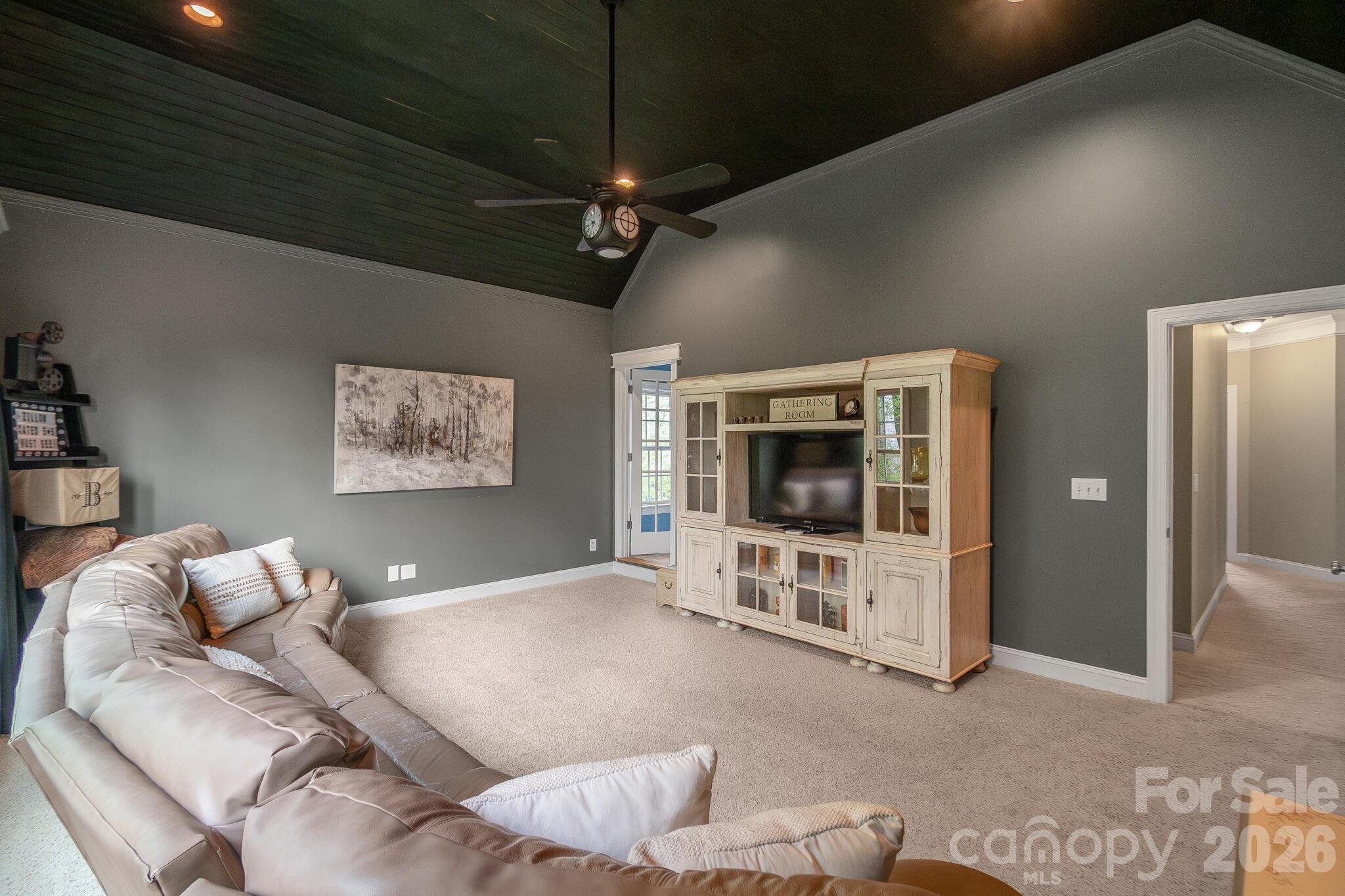 1216 Flat Heads Lane