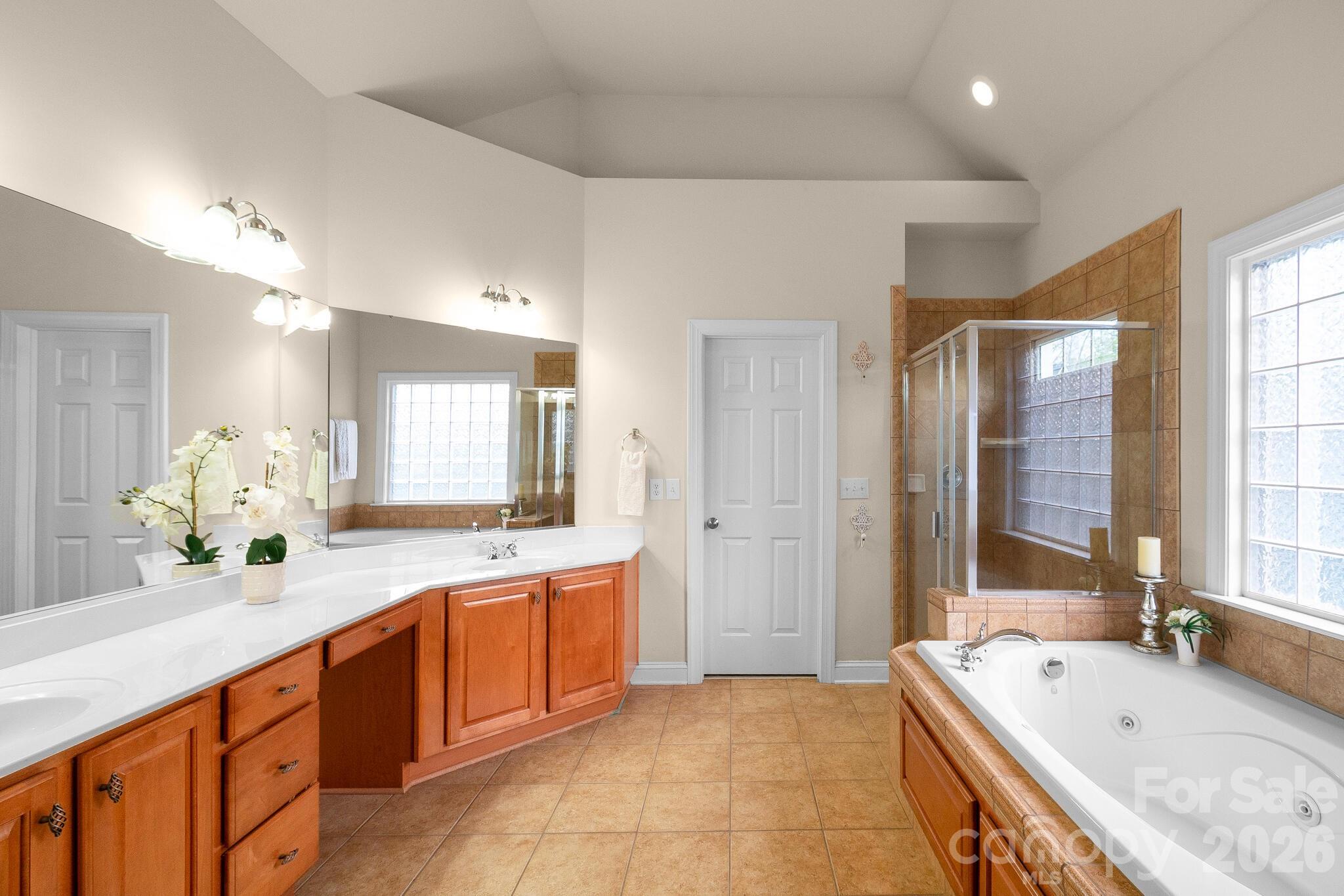 1216 Flat Heads Lane