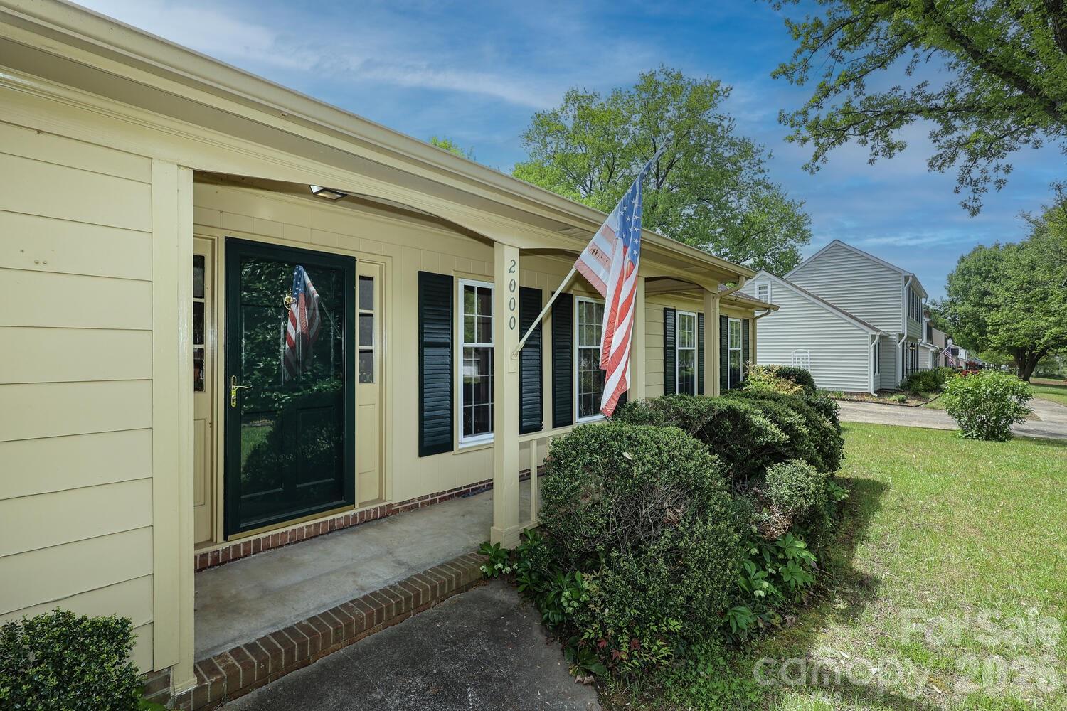 2000 Lawton Bluff Road