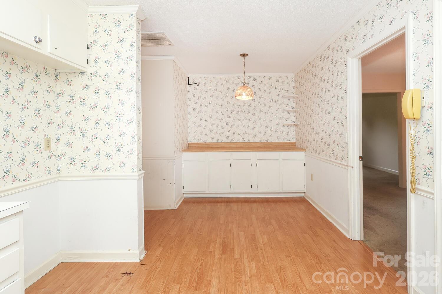 2000 Lawton Bluff Road