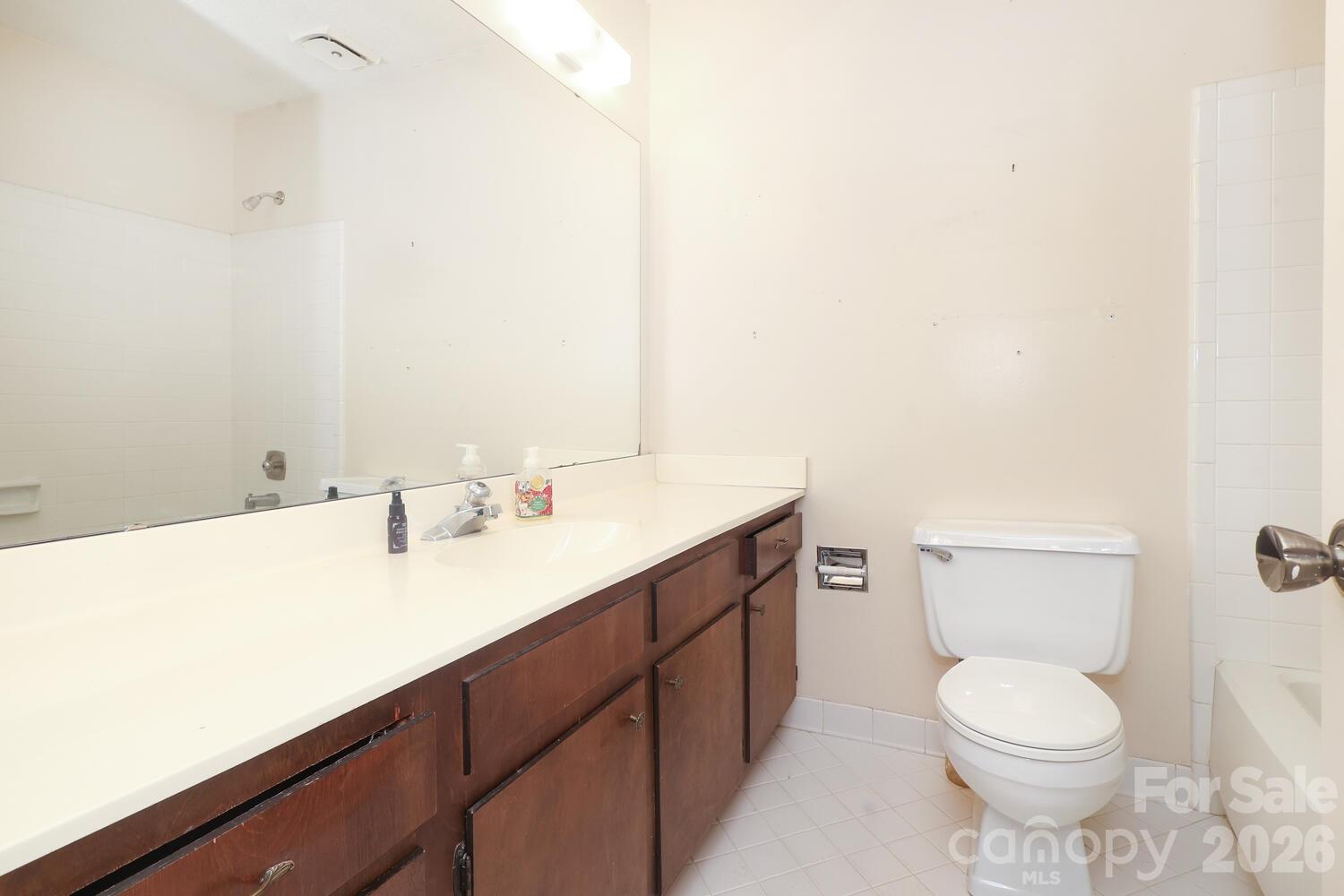 2000 Lawton Bluff Road