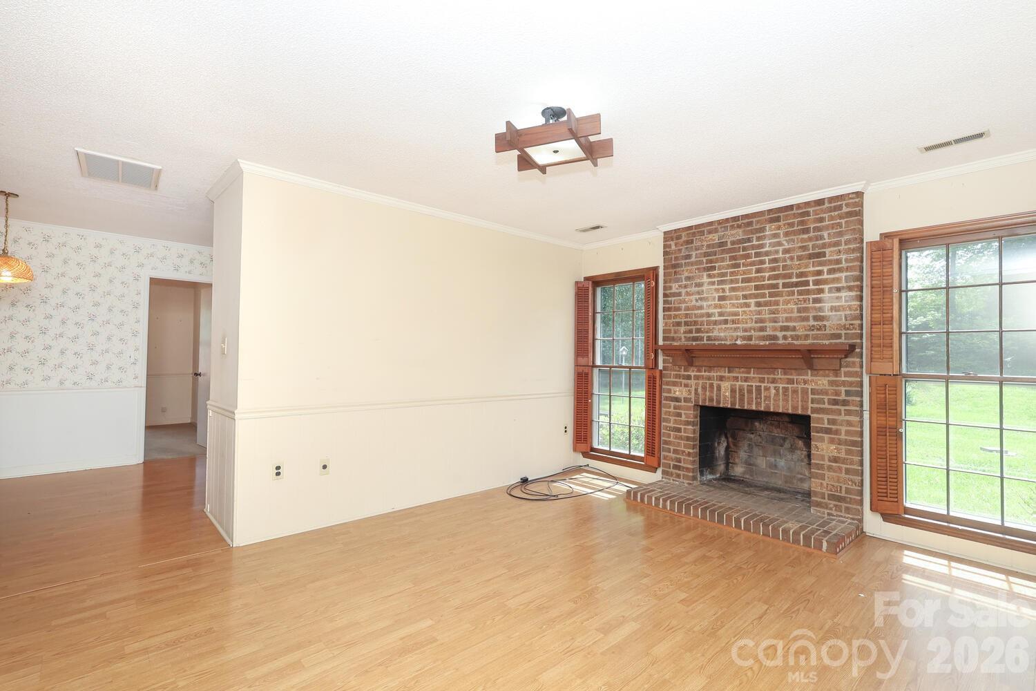 2000 Lawton Bluff Road