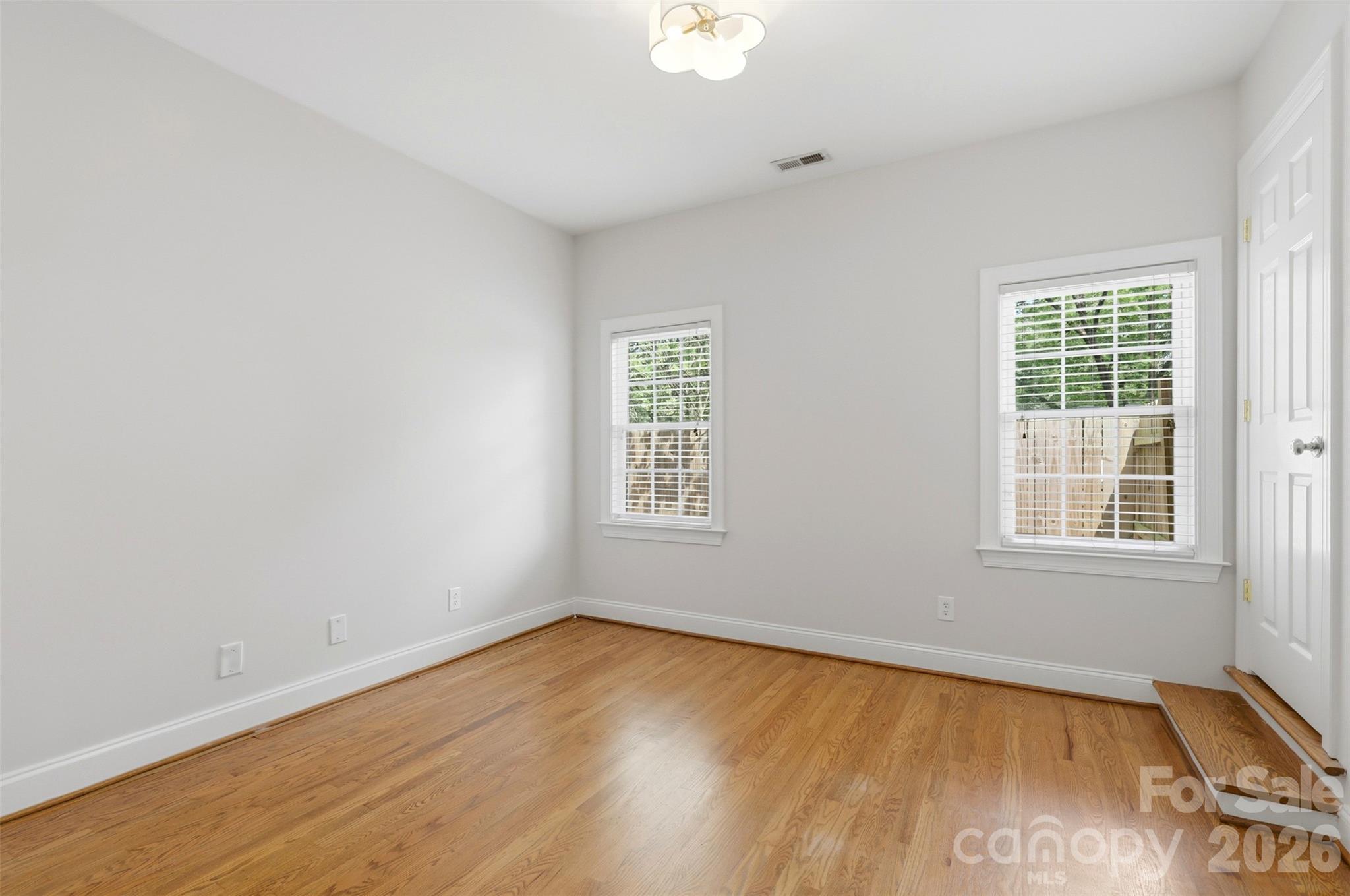 1929 Mecklenburg Avenue