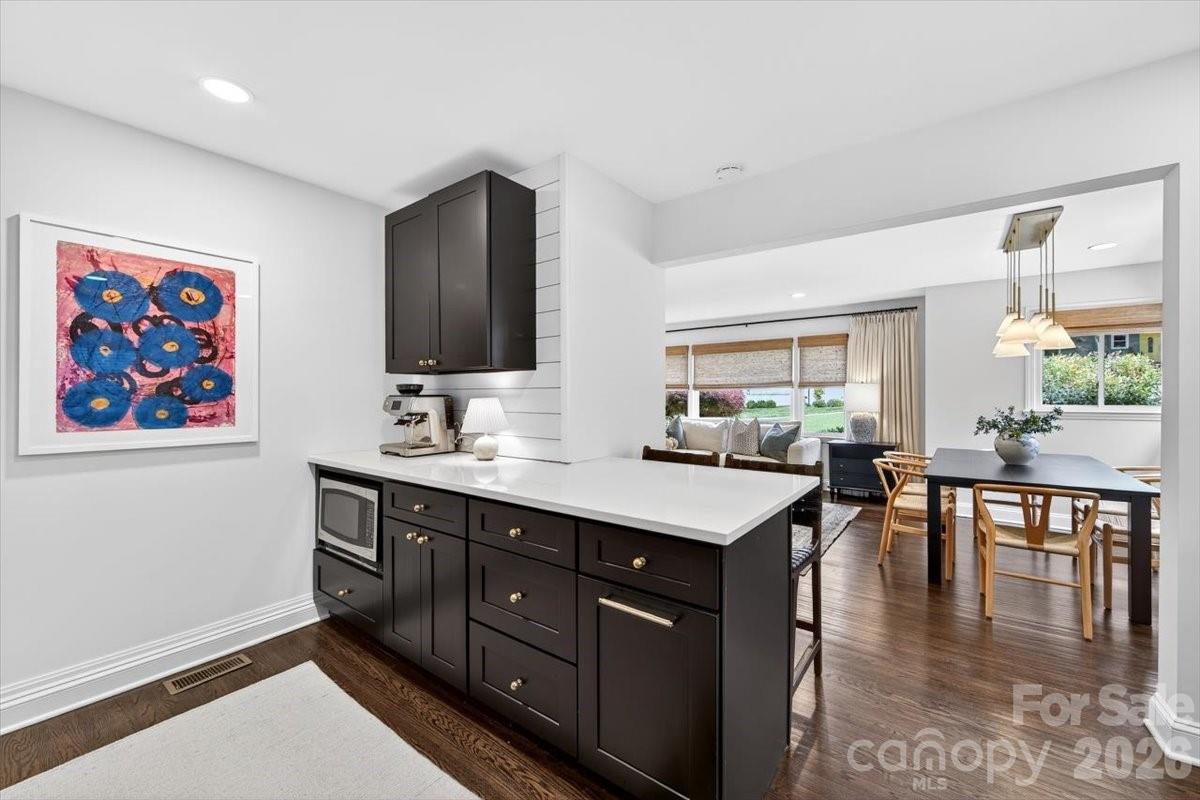 1226 Mockingbird Lane