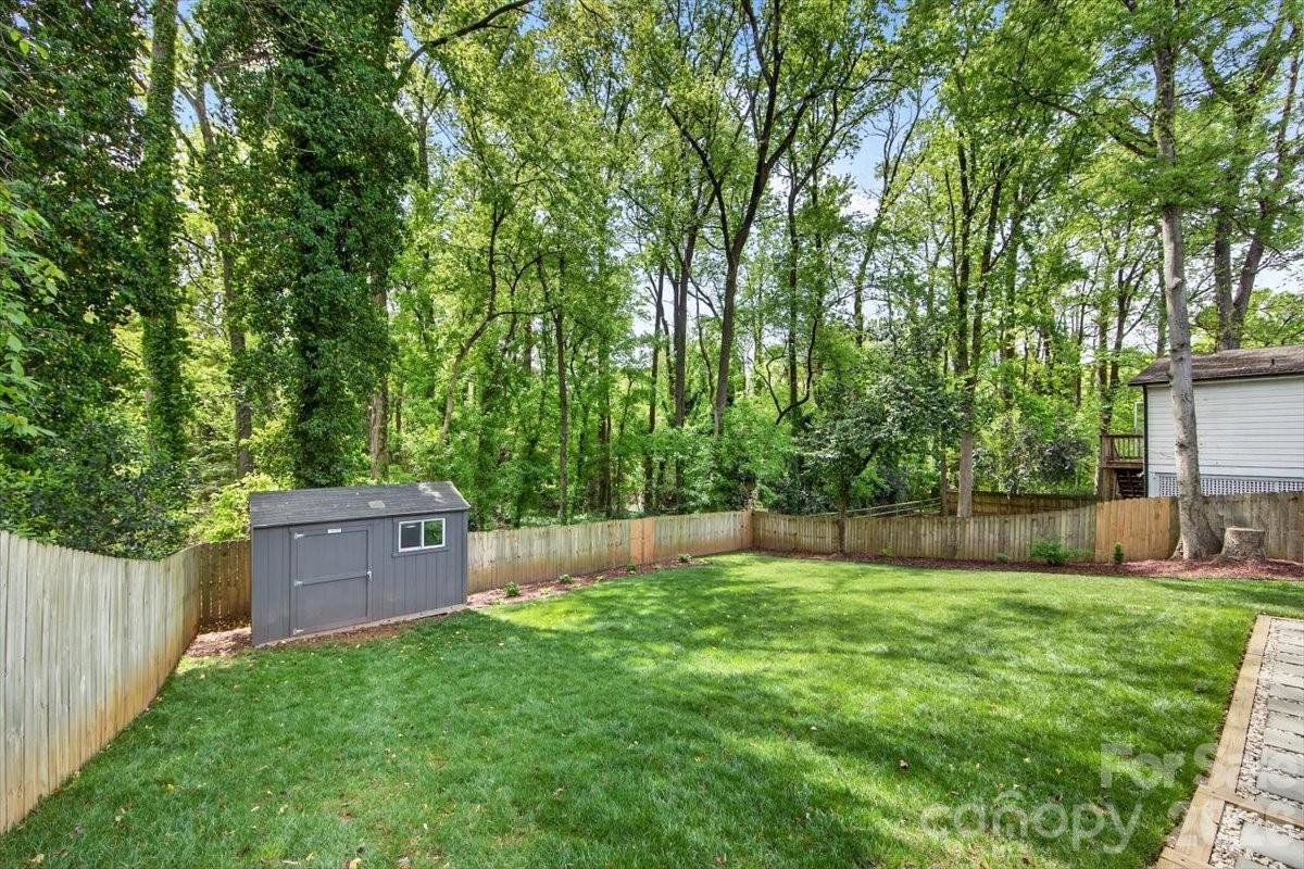 1226 Mockingbird Lane