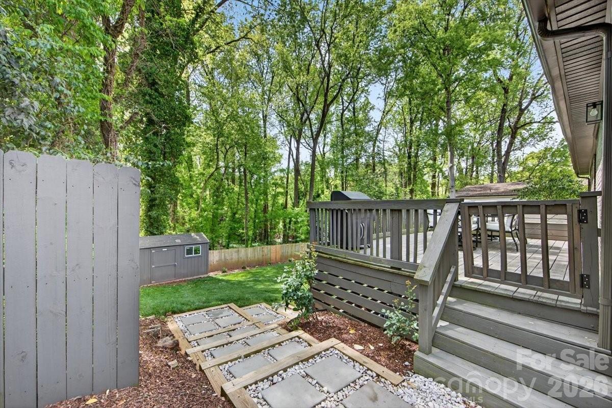 1226 Mockingbird Lane
