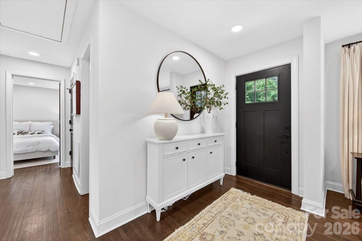 1226 Mockingbird Lane