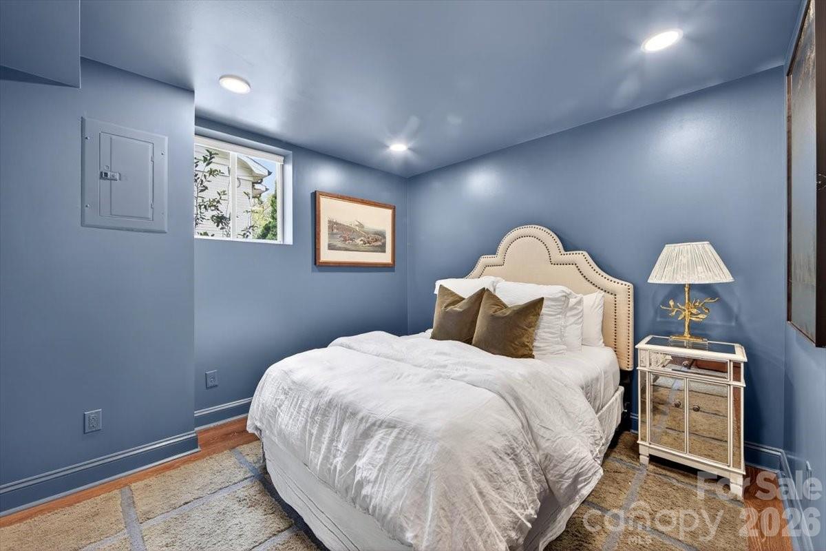 1226 Mockingbird Lane