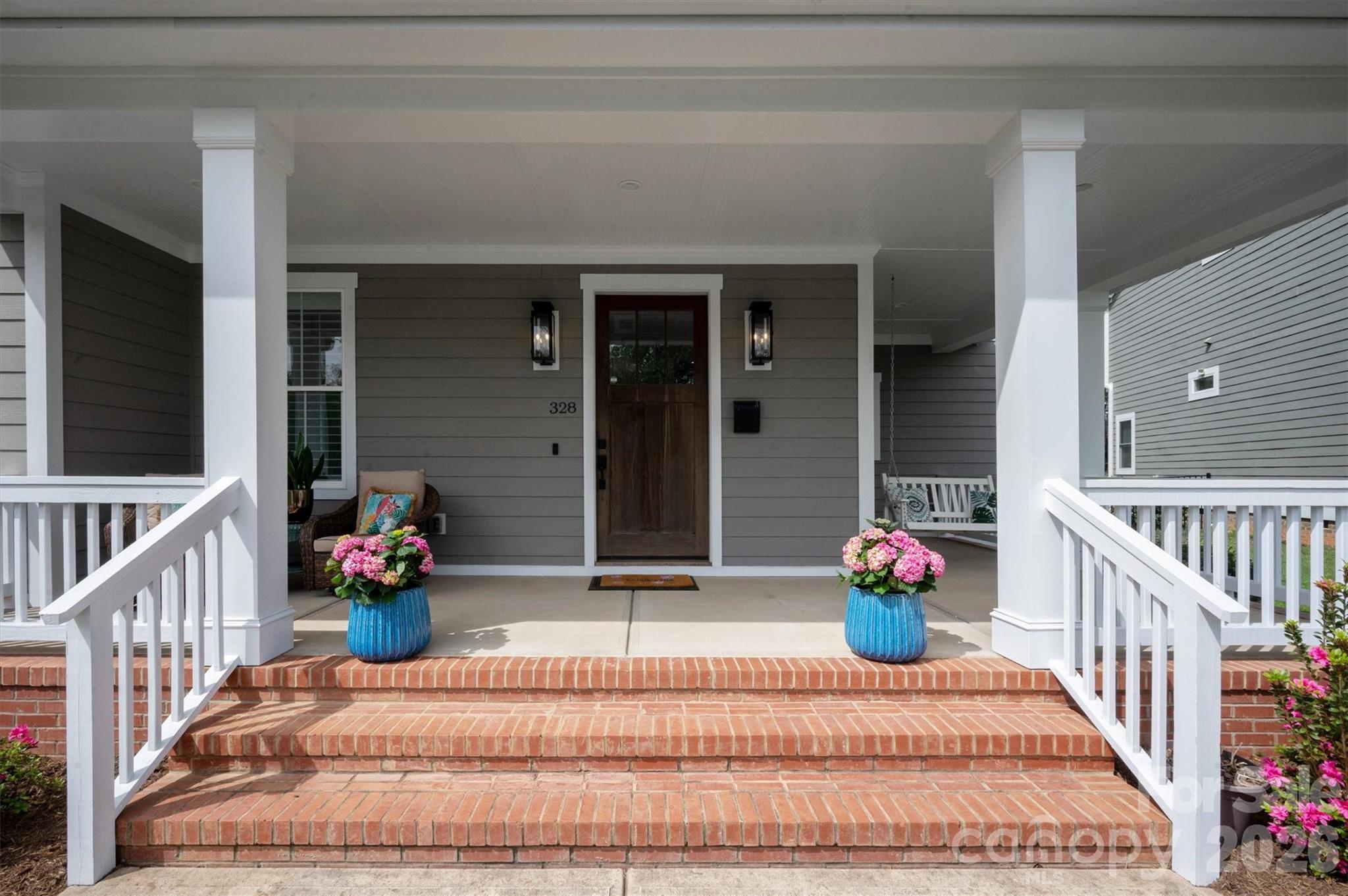 328 Melbourne Court