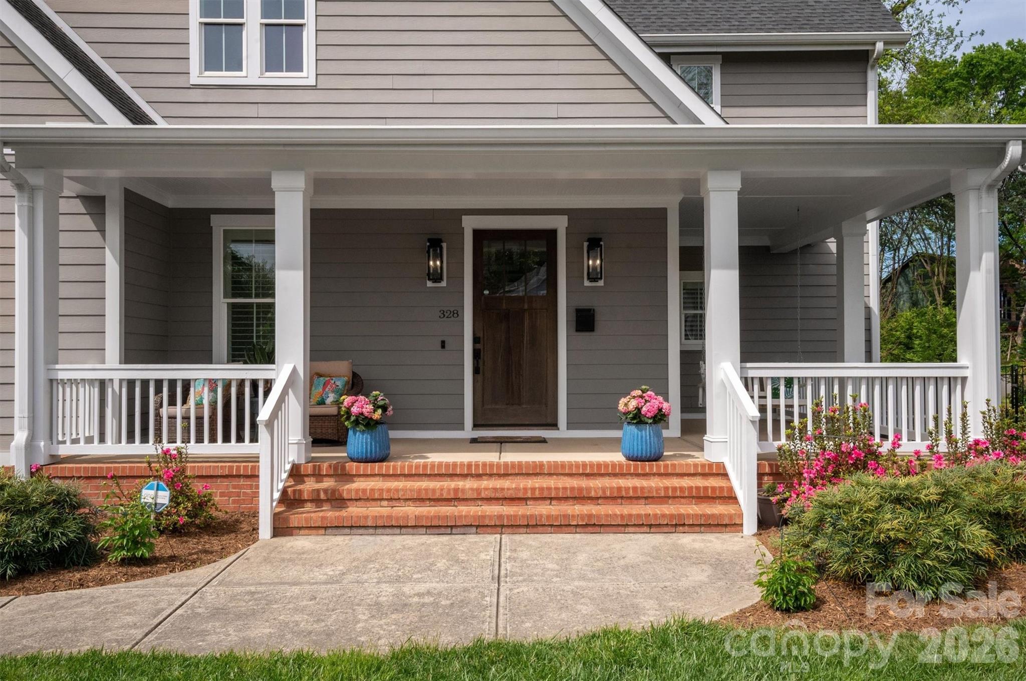 328 Melbourne Court