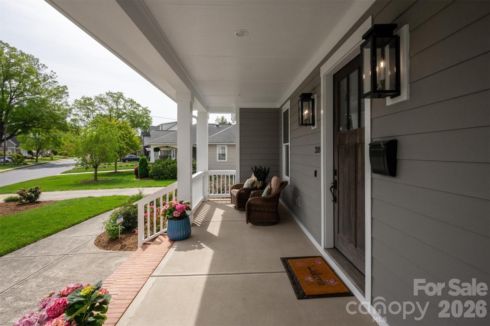 328 Melbourne Court