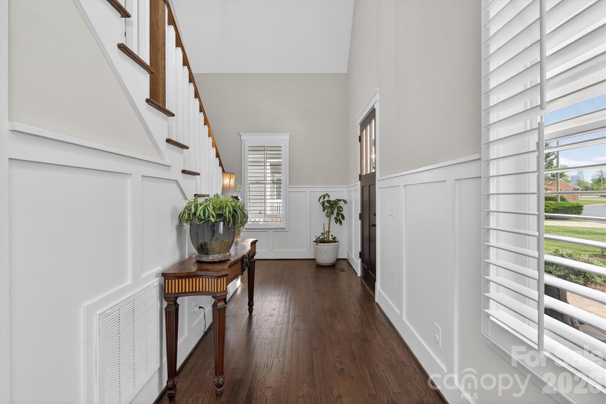 328 Melbourne Court