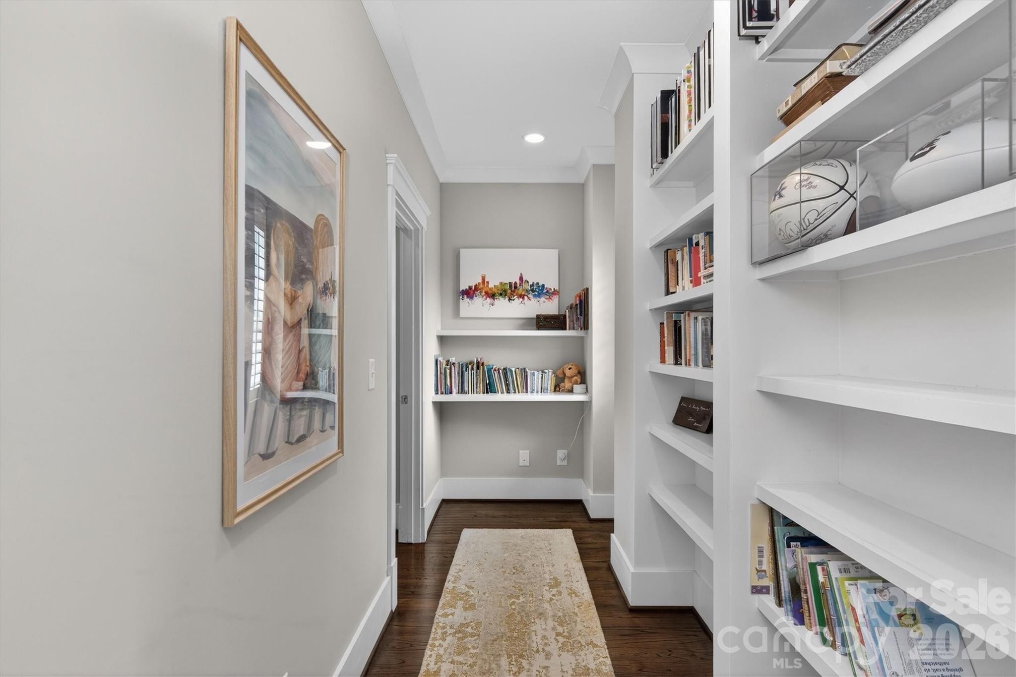 328 Melbourne Court