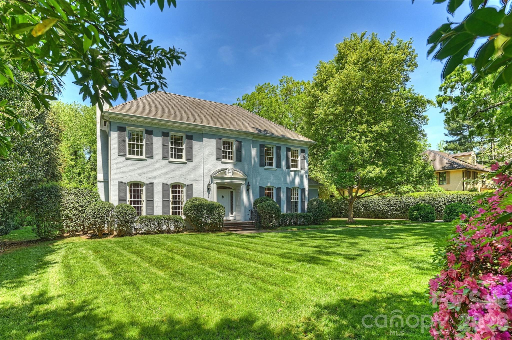 812 Ardsley Road