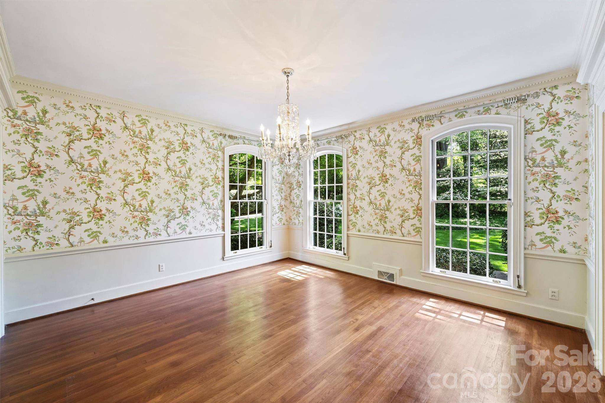 812 Ardsley Road