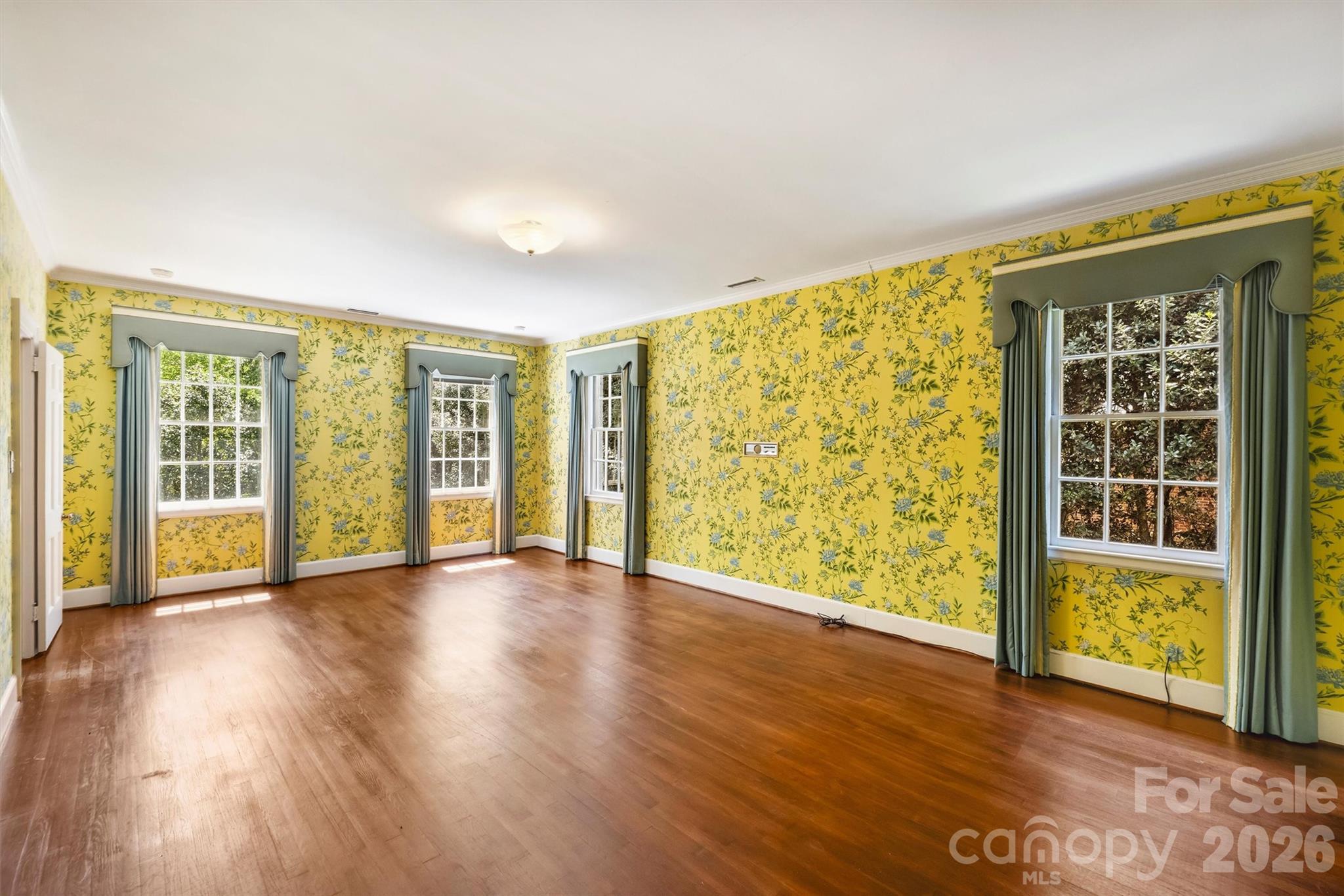 812 Ardsley Road