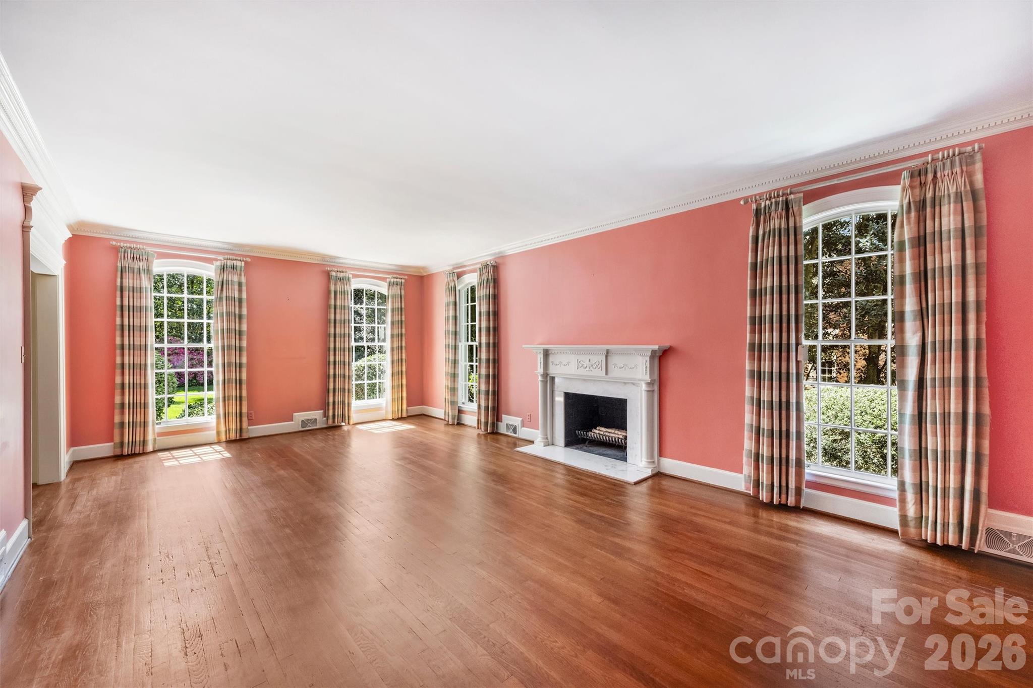 812 Ardsley Road