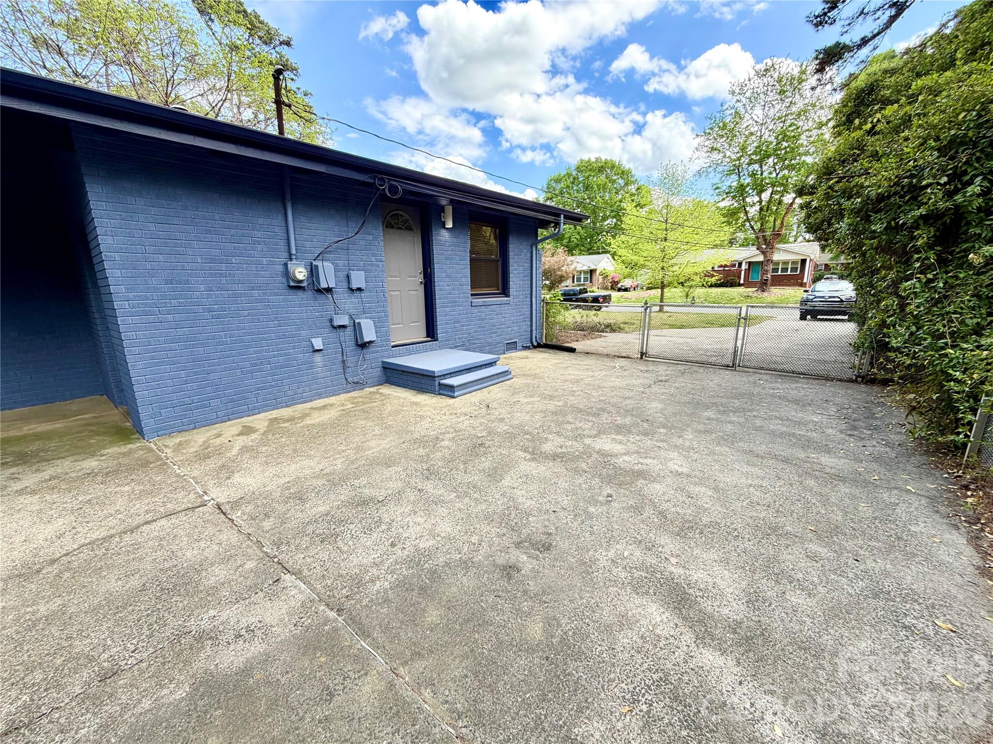 1511 Briarfield Drive