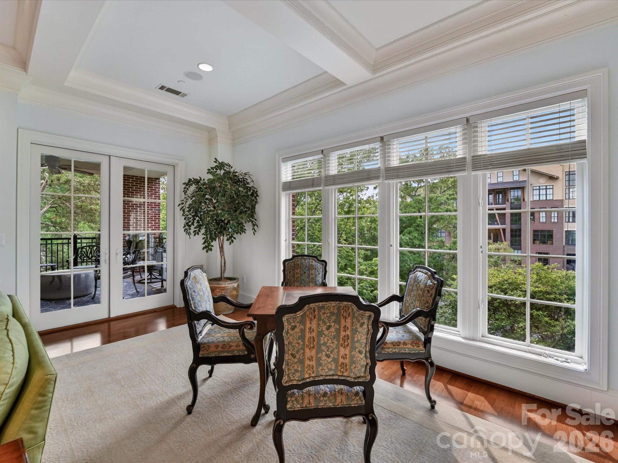 2223 Croydon Road Unit: 302