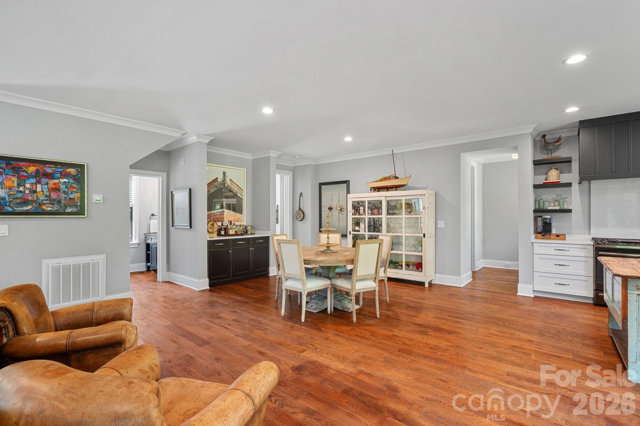 1420 Roundstone Road