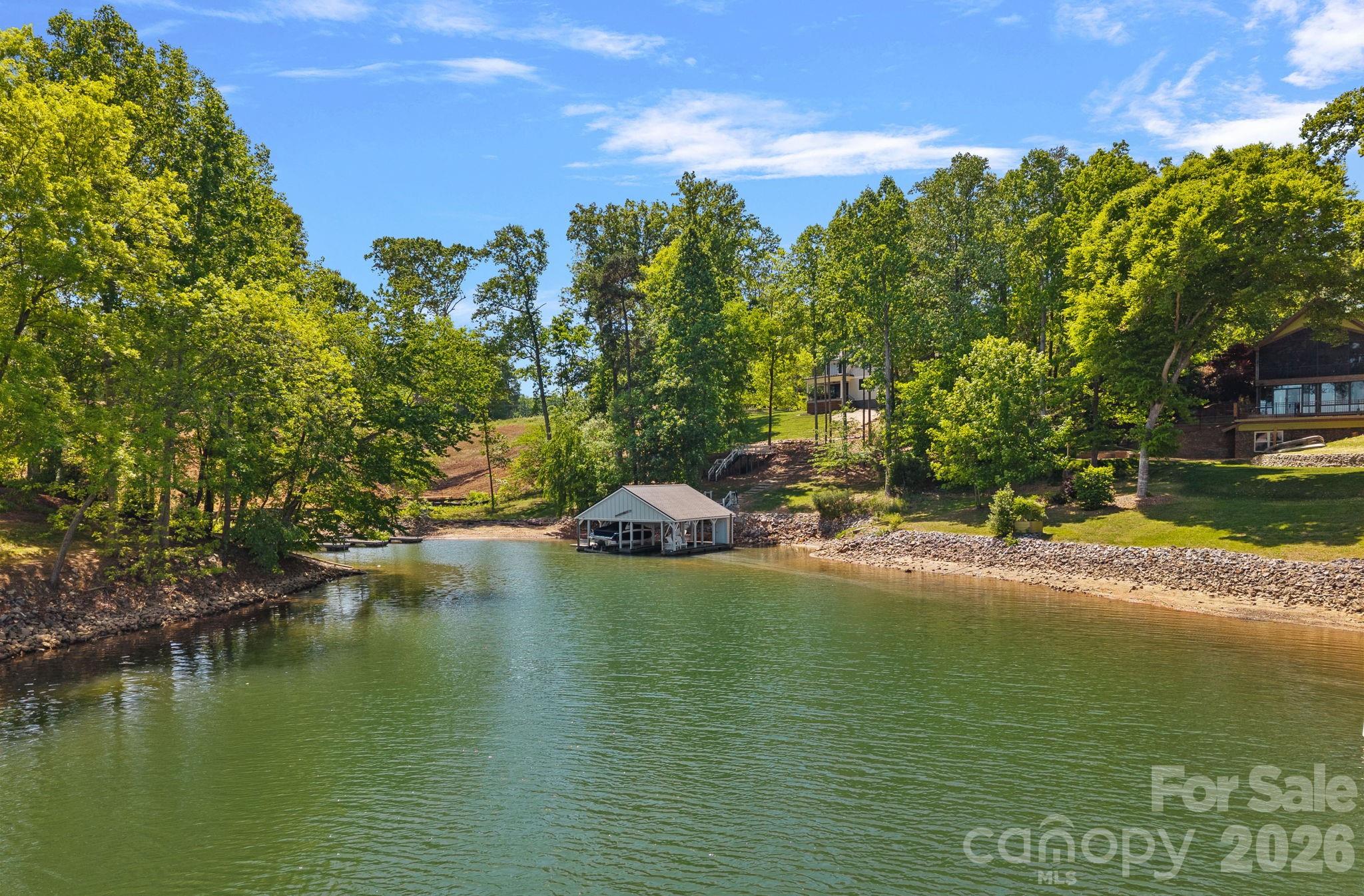 1420 Roundstone Road