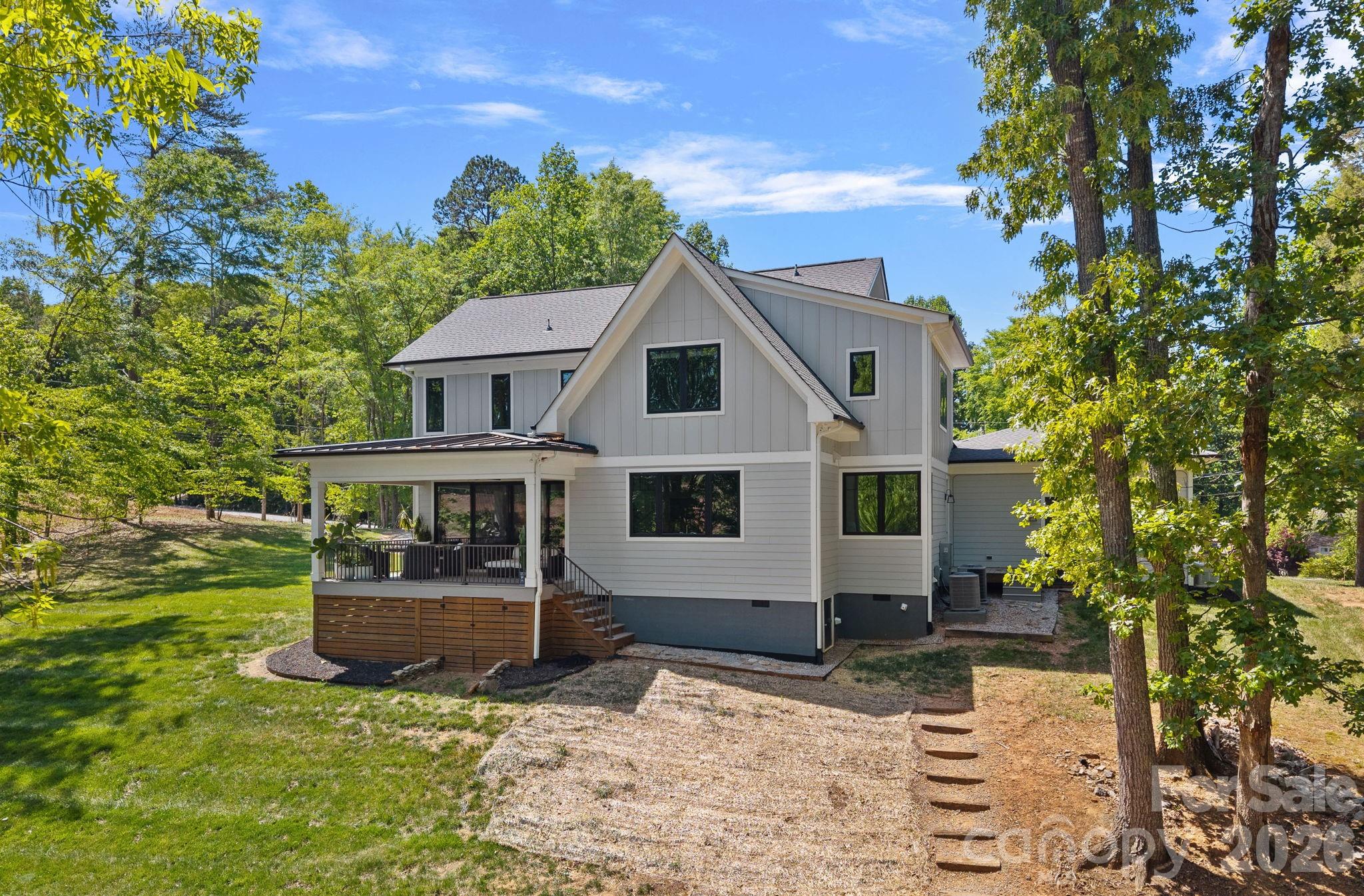 1420 Roundstone Road