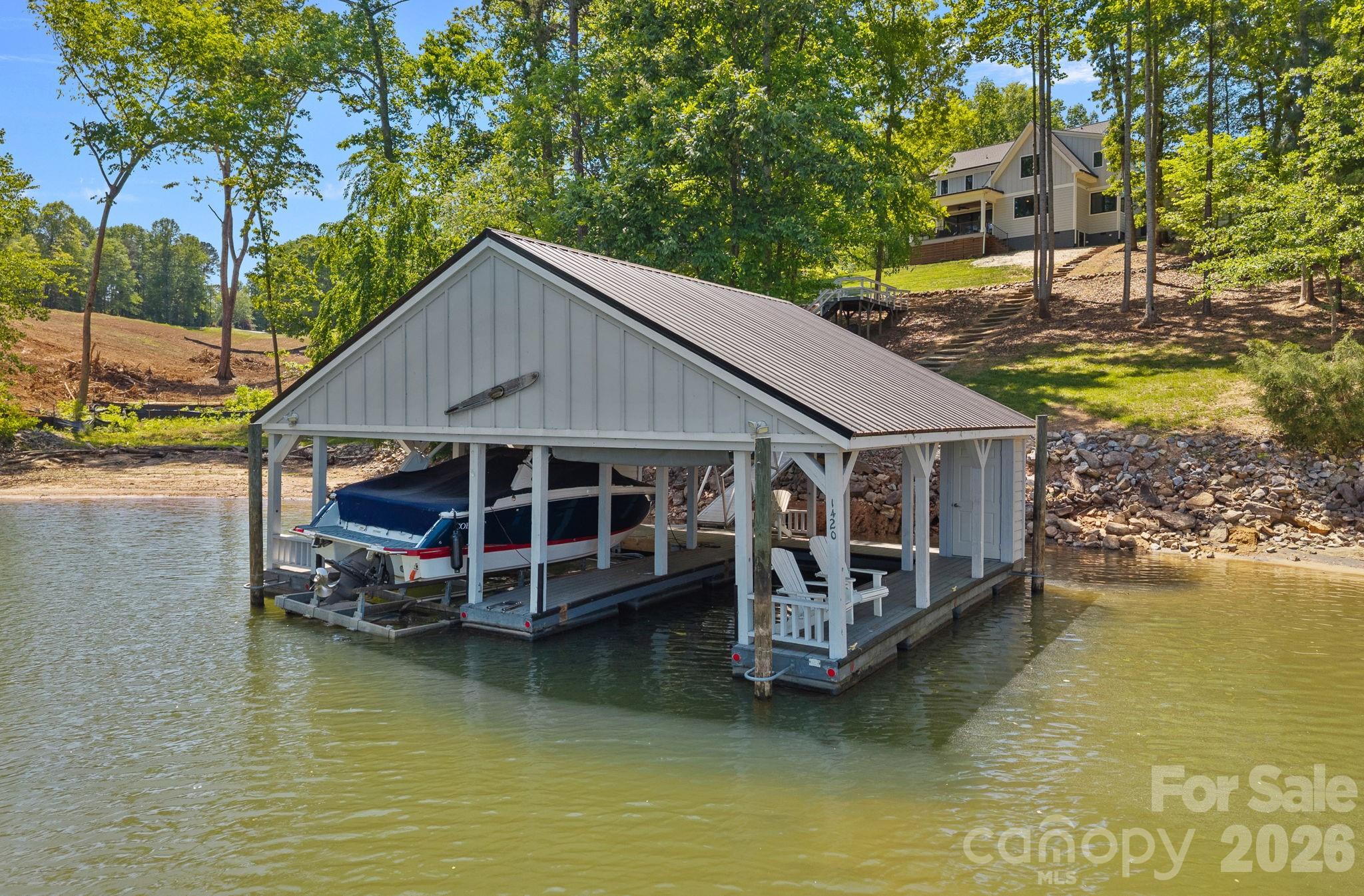 1420 Roundstone Road